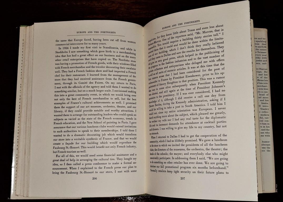 1ère édition de Minding the Store de Stanley Marcus en vente 1