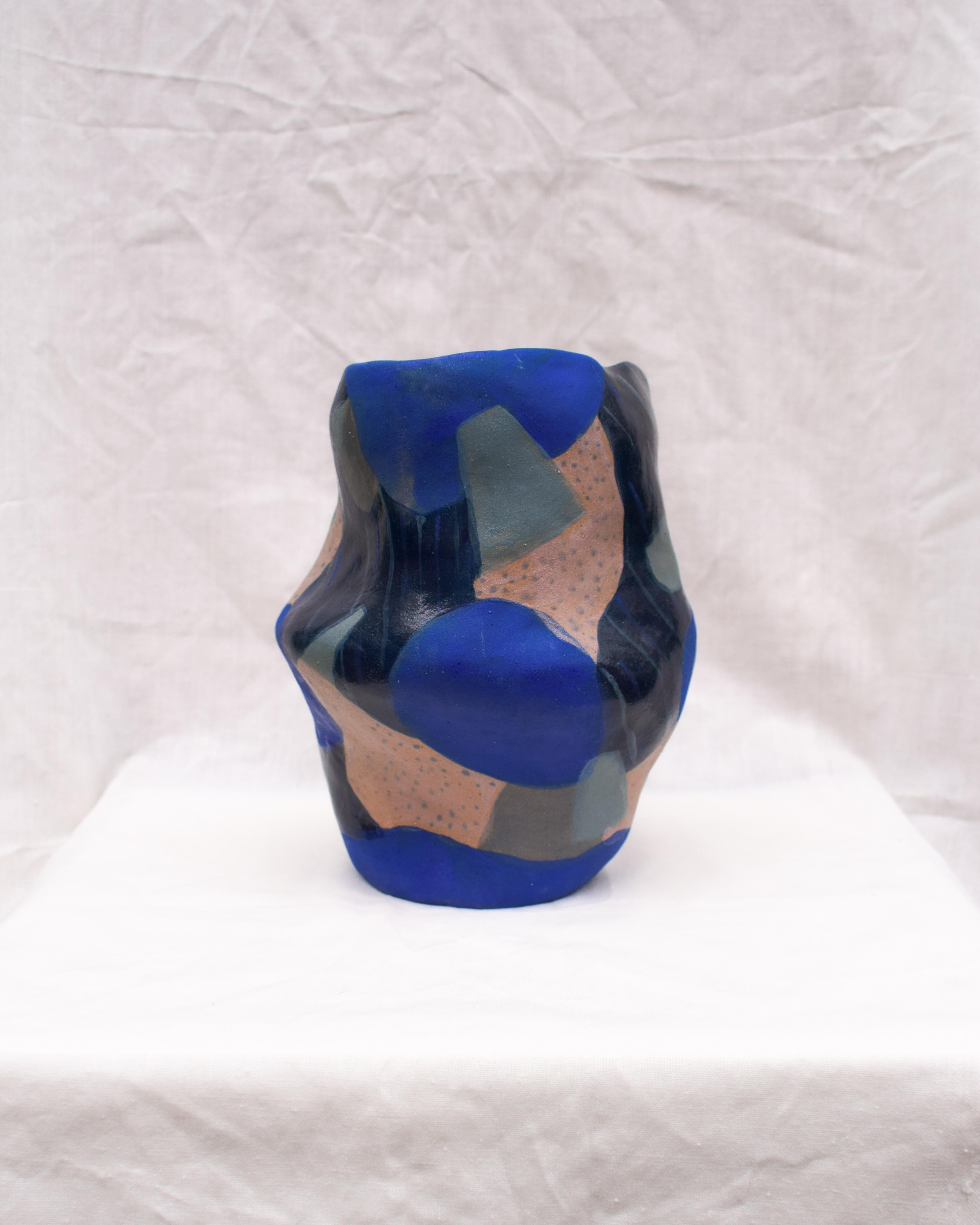 Postmoderno Mindscape 3 Vessel di Ella Bulley in vendita