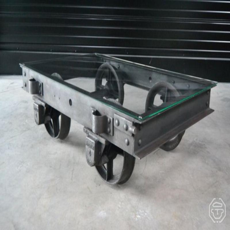 Tavolino da caffè Mine Wagon, anni '30 In condizioni ottime in vendita a Andrézieux-Bouthéon, FR
