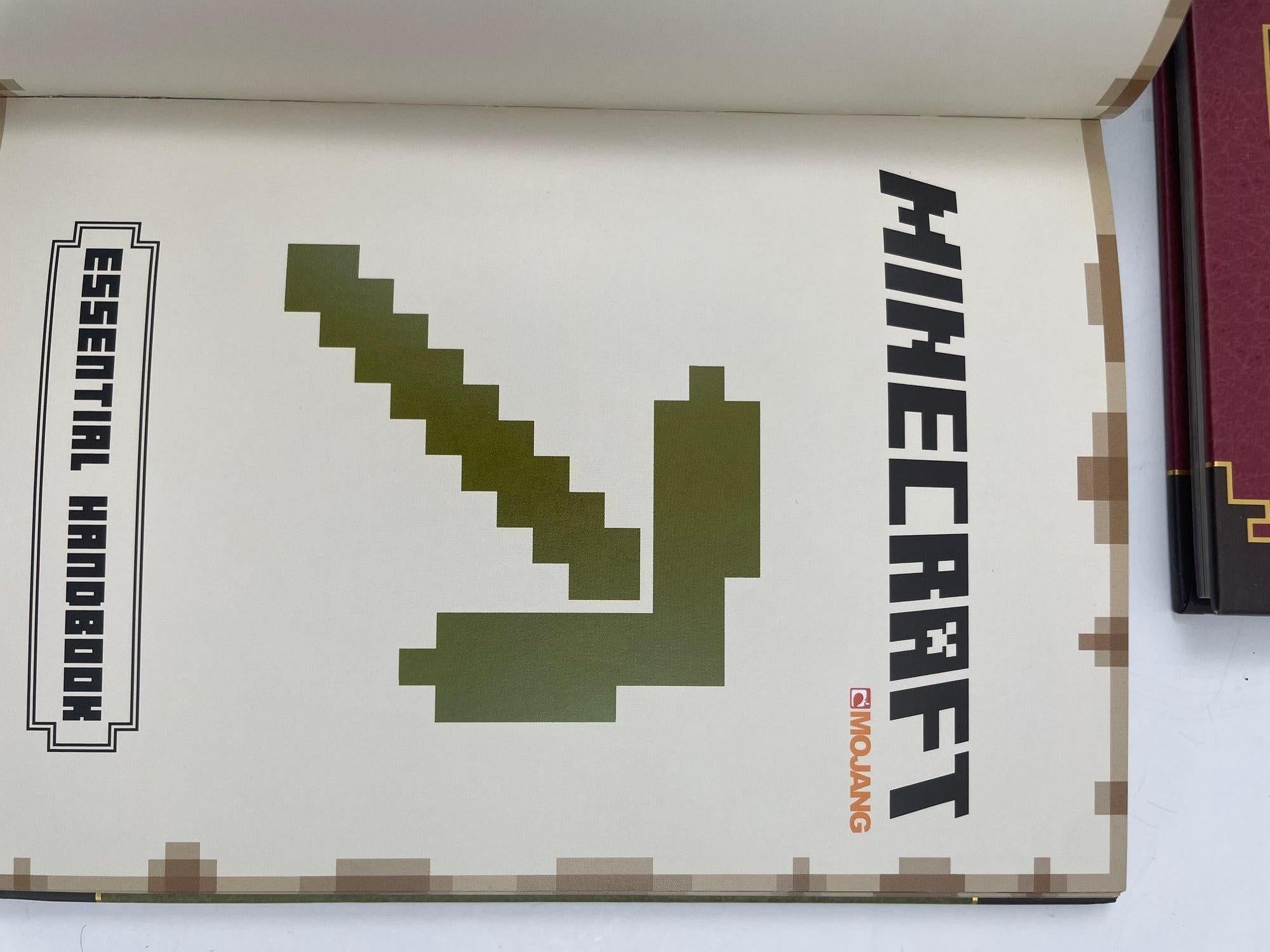 Minecraft The Complete Handbook Collection'S Set of 4 di Stephanie Milton in vendita 10