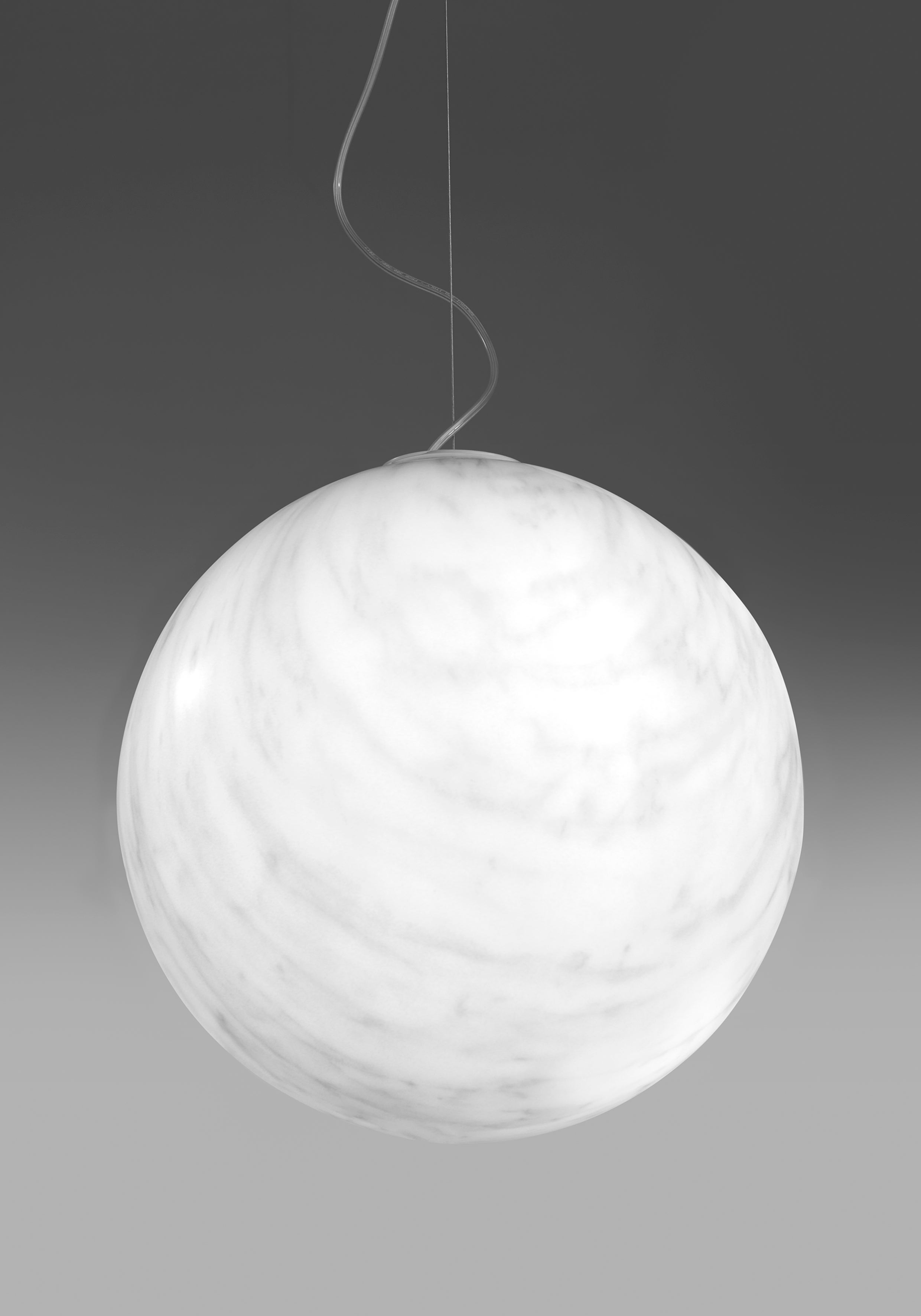 Mineral 40 Hanging Lamp by SLIDE Studio
Dimensions: Ø 40 cm.
Materials: Polyethylene.

Available in different sizes. Prices may vary. This product is suitable for indoor and outdoor use. All our lamps can be wired according to each country. If sold