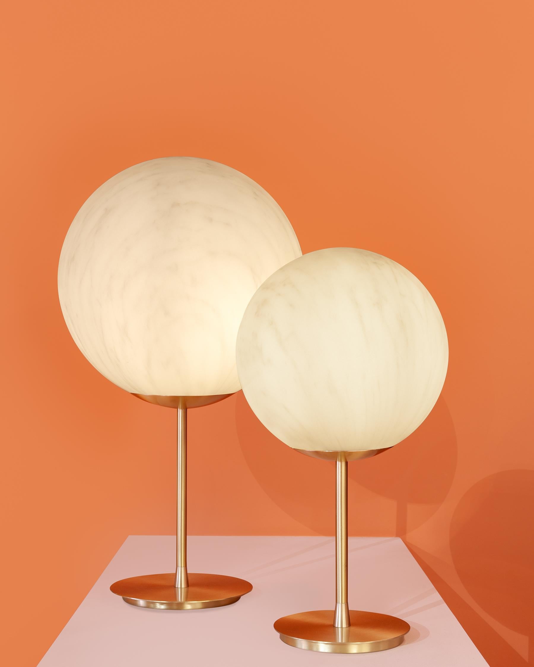 Mineral Red Veinings Stand Tischleuchte von SLIDE Studio (Sonstiges) im Angebot