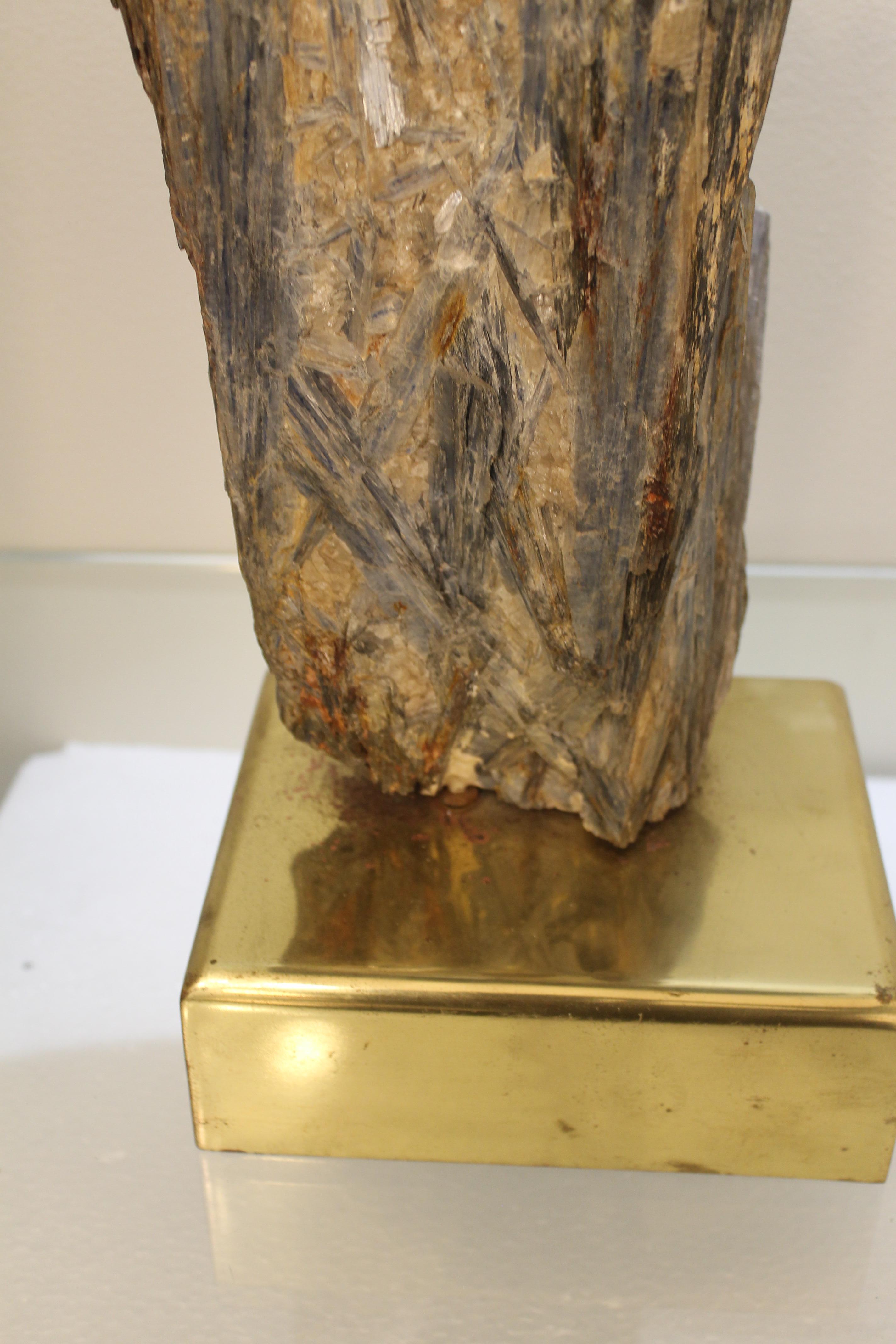 Mineral-Skulptur aus Mineral, Italien, 20. Jahrhundert (Primitiv) im Angebot