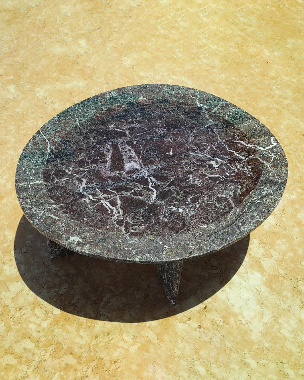 Minerals Purple Low Table by Carla Baz
Entirely handcrafted in solid marble with resin inlay.
Dimensions: L 136 x W 75 x H 35/45 CM
Weight: 65 kg
Material: Brescia Viola Marble, resin.
Also available in other shapes: round, rounded square.

The