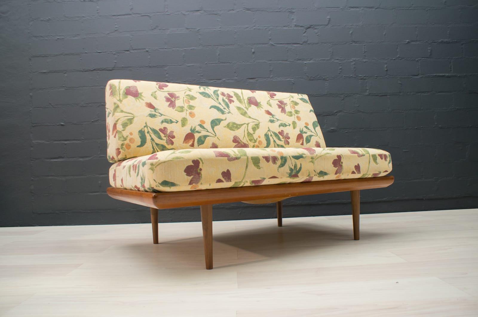 Minerva 2-seat sofa by Peter Hvidt & Orla Mølgaard Nielsen for France & Son. Very good vintage condition.
 