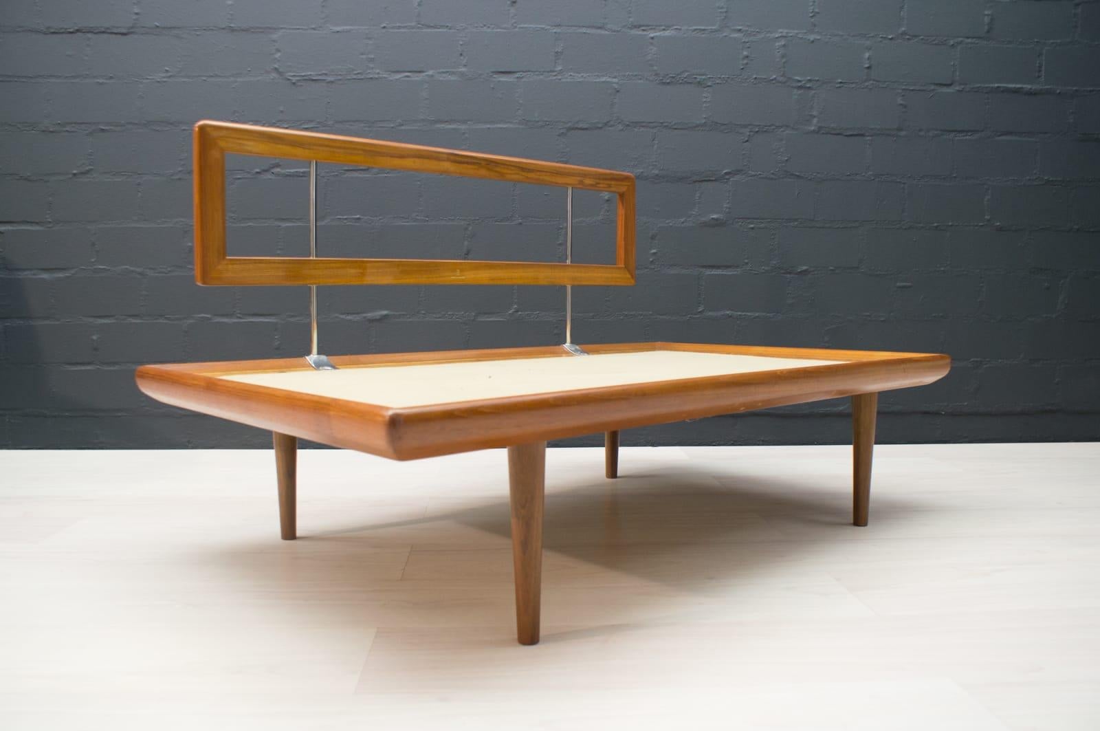 Scandinavian Modern Minerva 2-Seat Sofa by Peter Hvidt & Orla Mølgaard Nielsen for France & Son