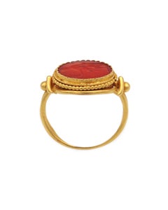 Minerva intaglio ring in 22 karat gold, signet ring