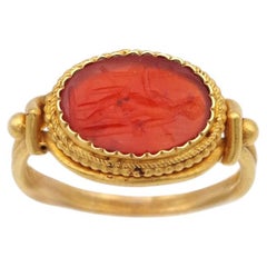 Minerva intaglio ring in 22 karat gold, signet ring