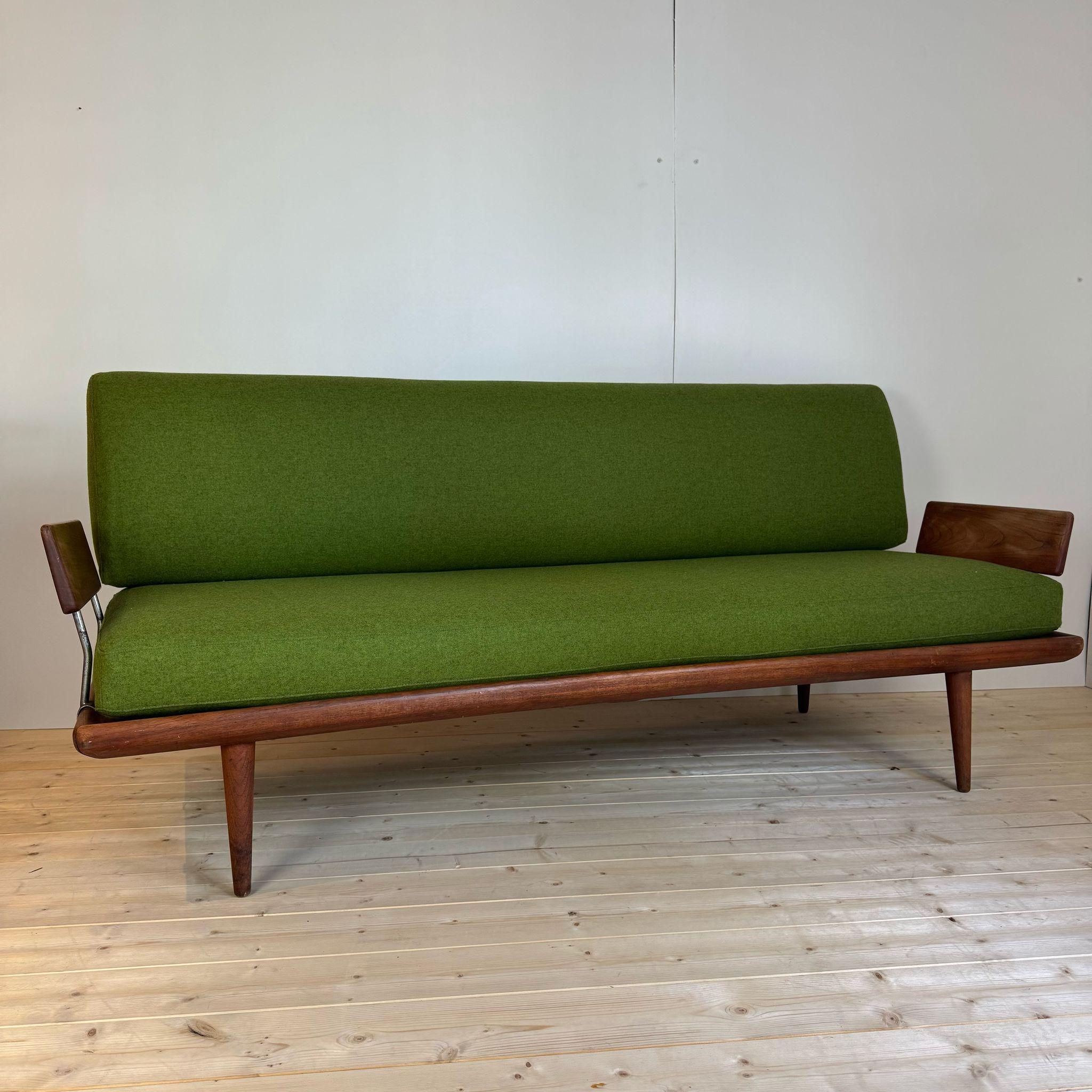 Mid-Century Modern Canapé Minerva par Peter Hvidt pour France et fils 1960 en vente