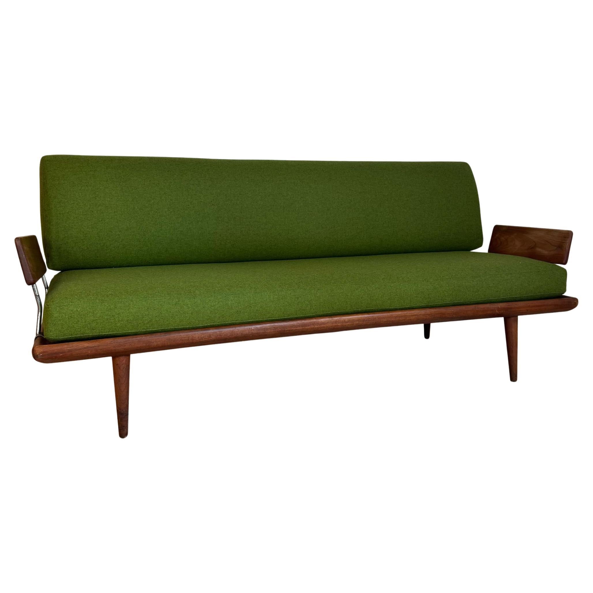 Minerva sofa by Peter Hvidt for France and son 1960