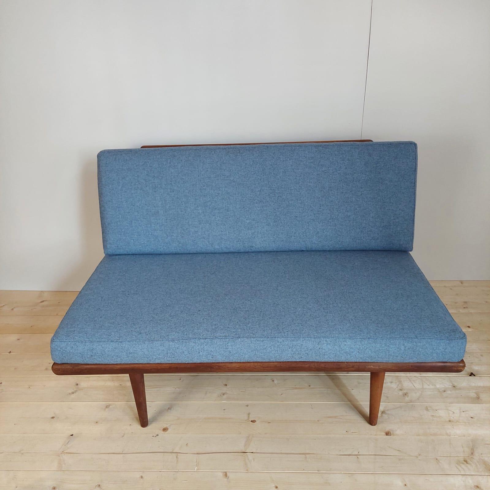 Mid-20th Century Minerva sofa by Peter Hvidt for France and son, Denmark 1960s in vendita