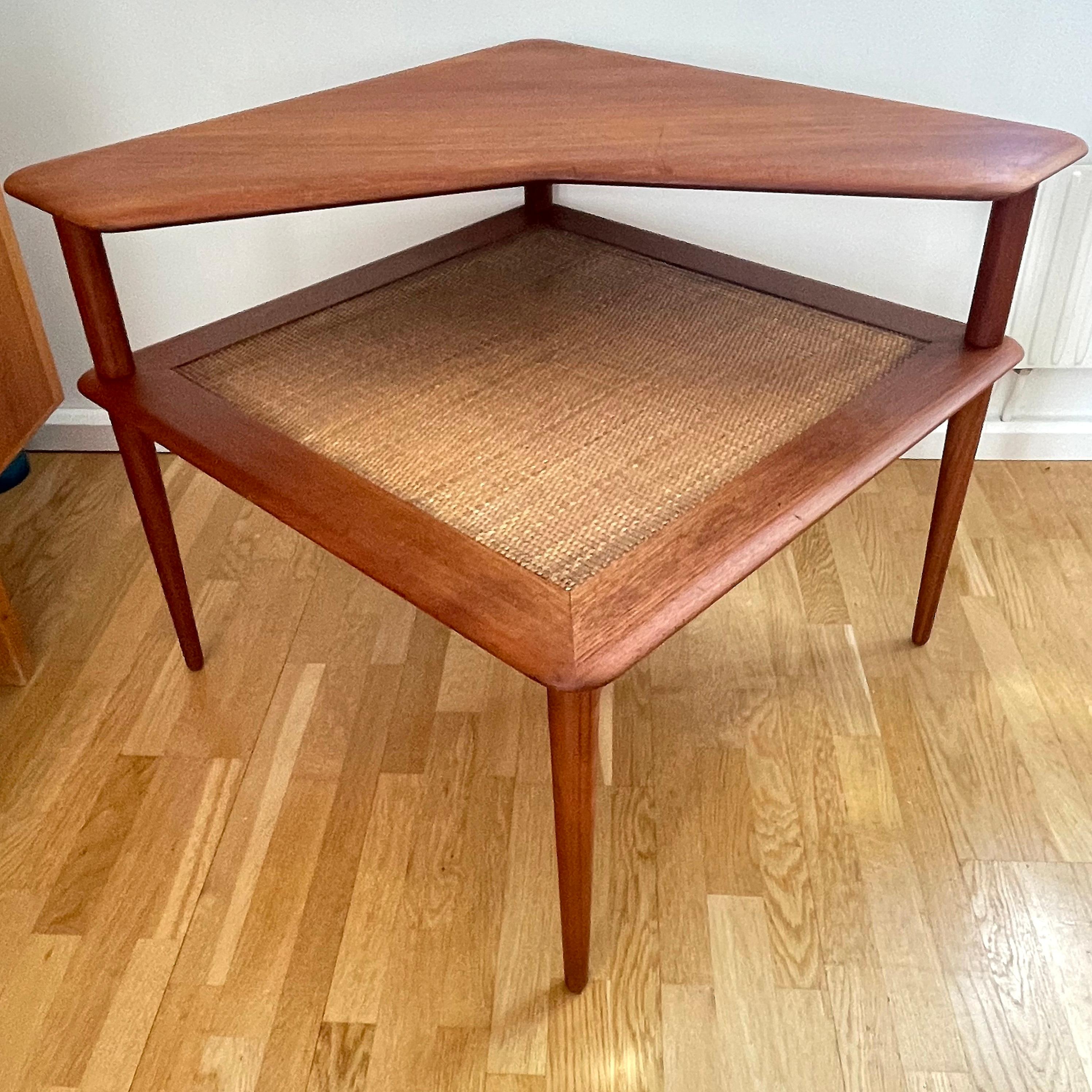 Minerva Beistelltisch aus Teakholz von Hvidt & Mølgaard für France & Son, 1950er Jahre (Gehstock) im Angebot