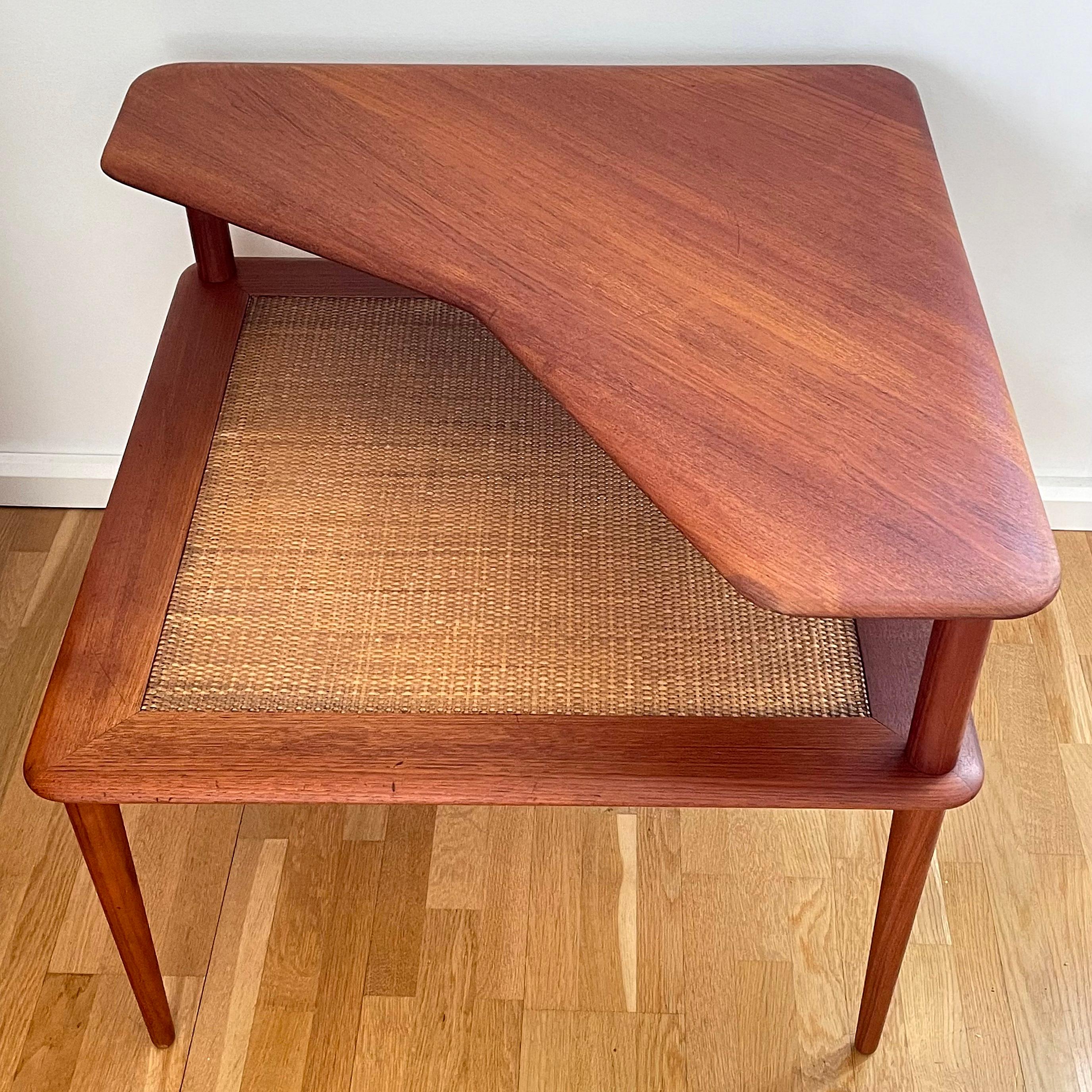 Minerva Teak Side Table by Hvidt & Mølgaard for France & Son, 1950s For Sale 1