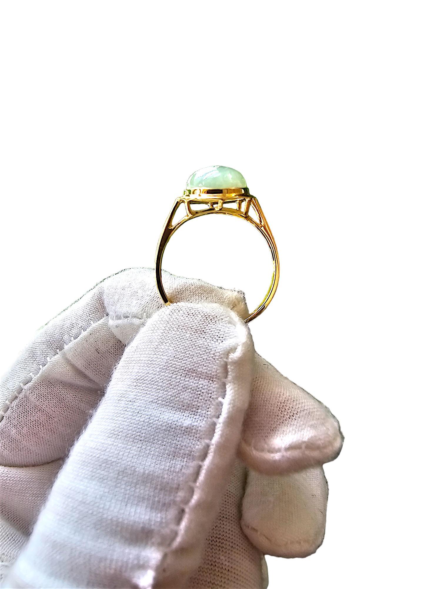 Ming Burmese Green A-Jadeite Jade Ring (with 14K Solid Yellow Gold) For Sale 6