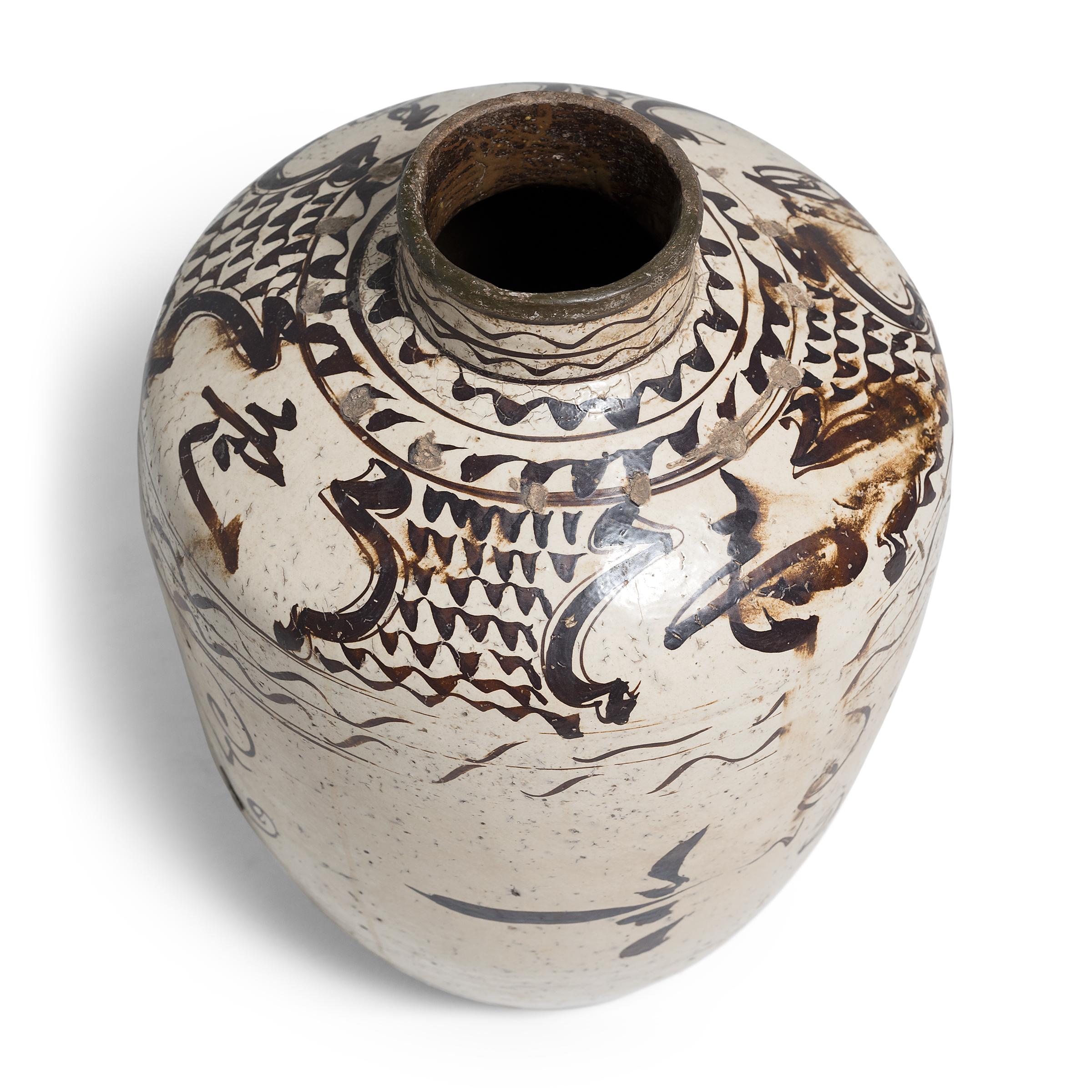 17th Century Ming Cizhou Wine Jar, c. 1600 For Sale