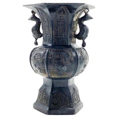 Vase chinois en bronze de la dynastie Ming Dinasty