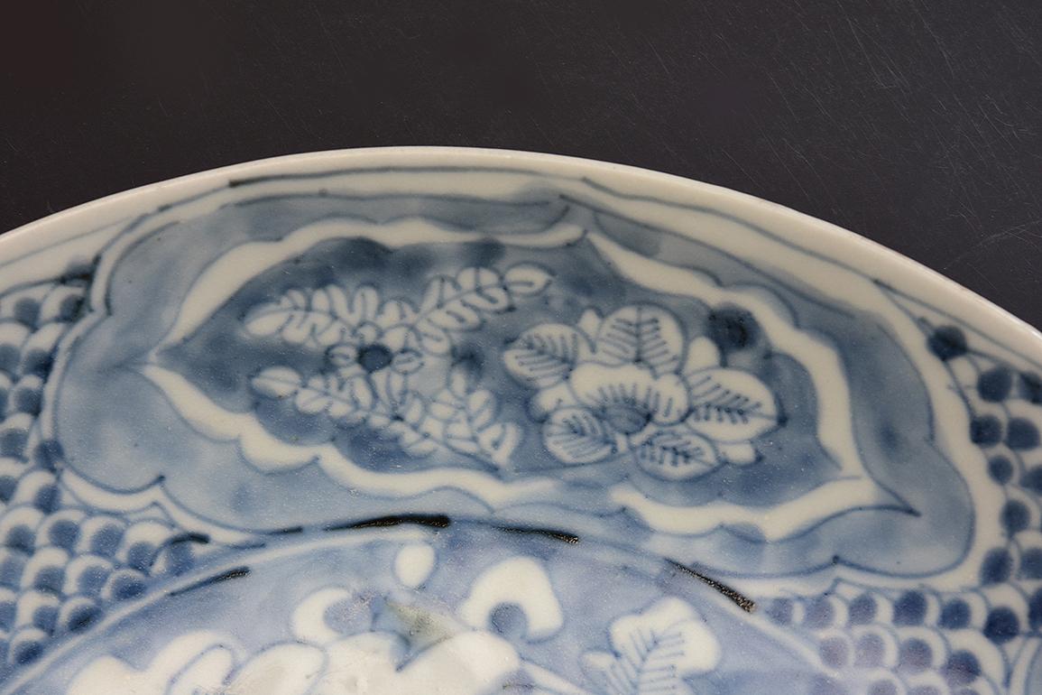 18th Century and Earlier Ming Dynasty, Antique Chinese Swatow Blue and White Ceramic Dish