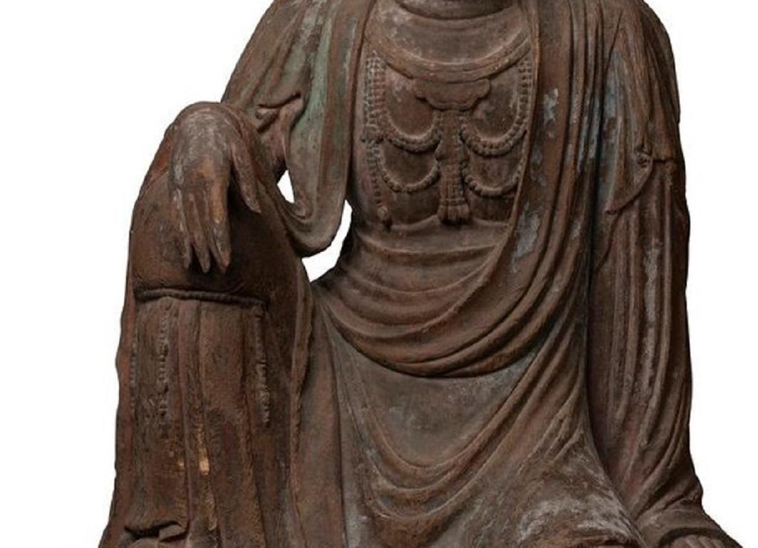 Ming Dynasty Chinese Carved Wooden Figure of a Bodhisattva Guan Yin In Good Condition In Armadale, Victoria
