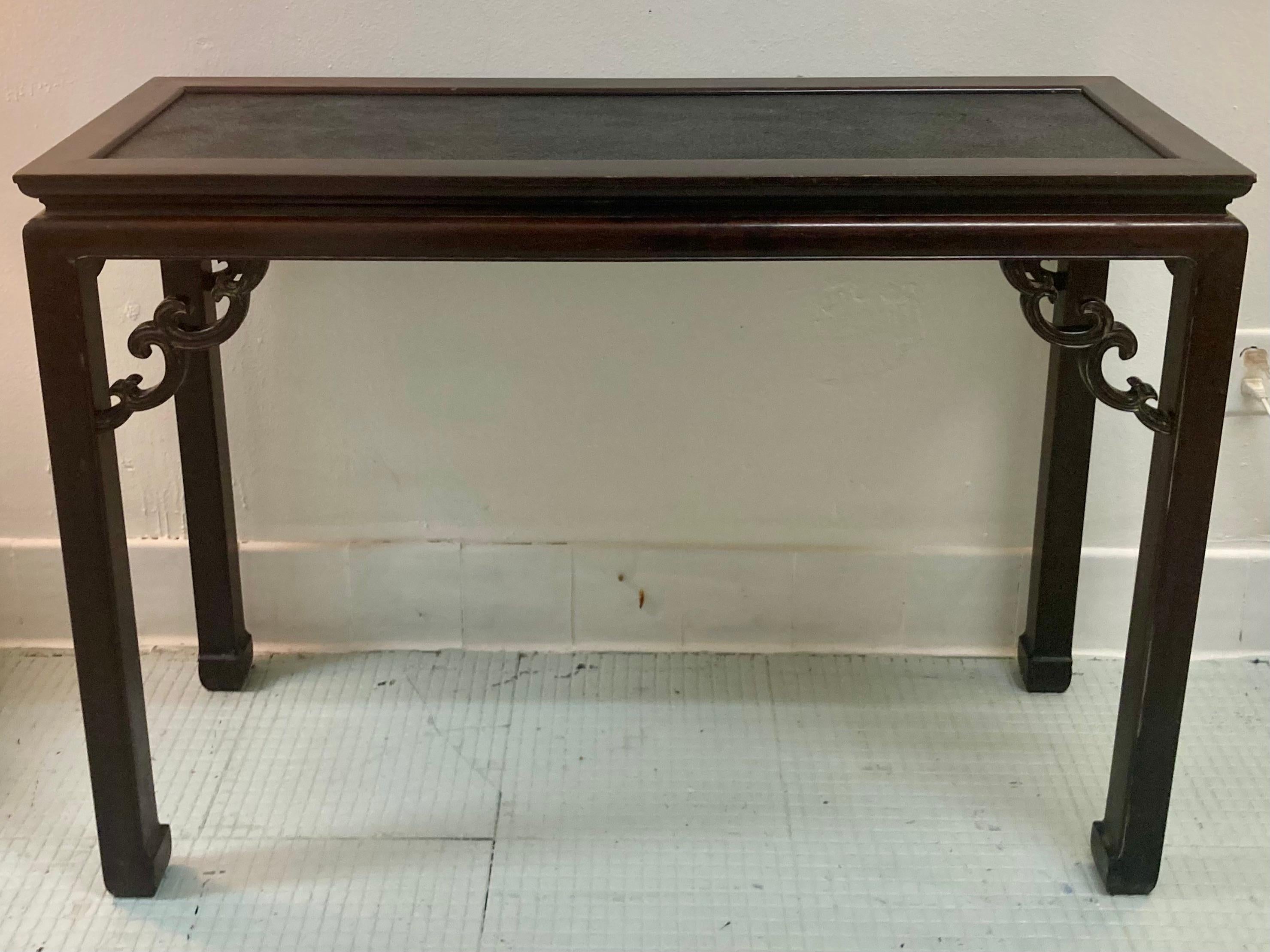 Ming Dynasty Chinese Console With Raffia Top In Good Condition For Sale In Los Angeles, CA