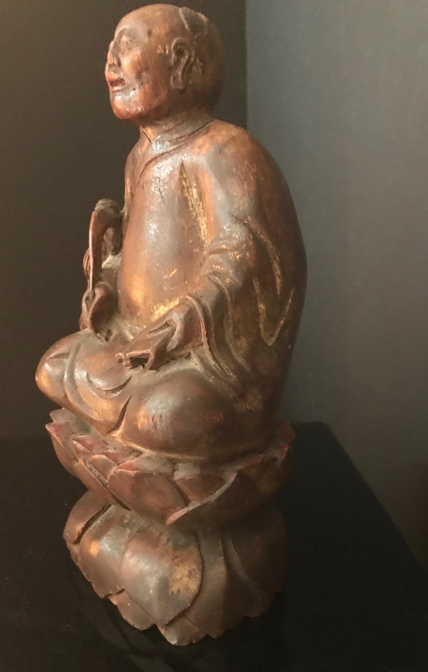 Mid-19th Century Chinese Wood Carved Daoist Immortal In Good Condition In Vero Beach, FL