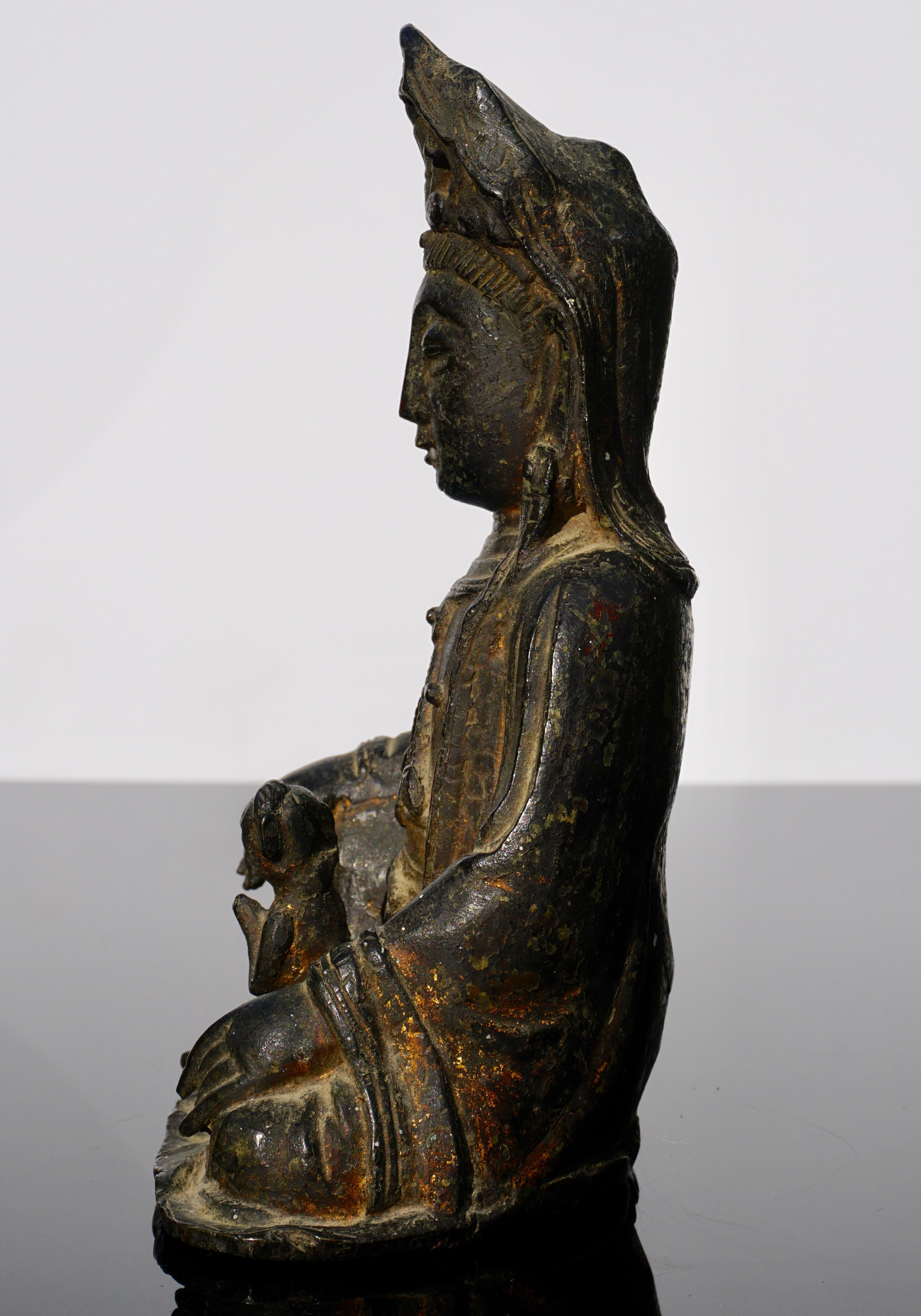 Ming Dynasty Gilt Lacquered Bronze Songzi Guanyin In Good Condition In Dallas, TX