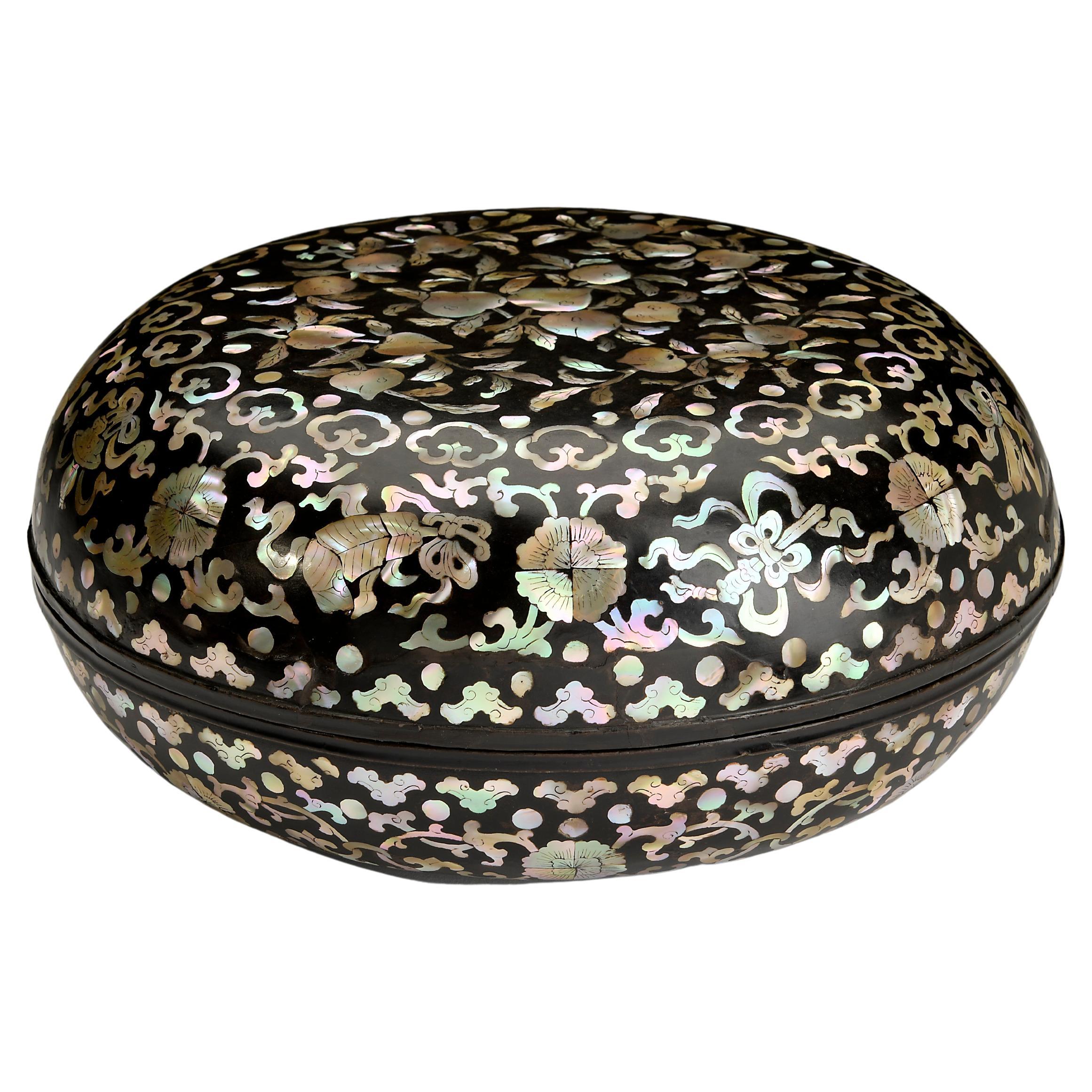 Ming Dynasty Style Lacquer Box For Sale