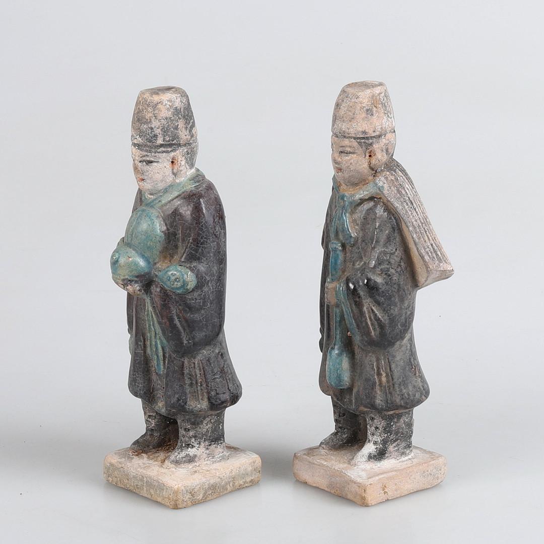 Chinese Ming Dynasty, Pair of Green Glazed Terracotta Tomb Statues, China For Sale