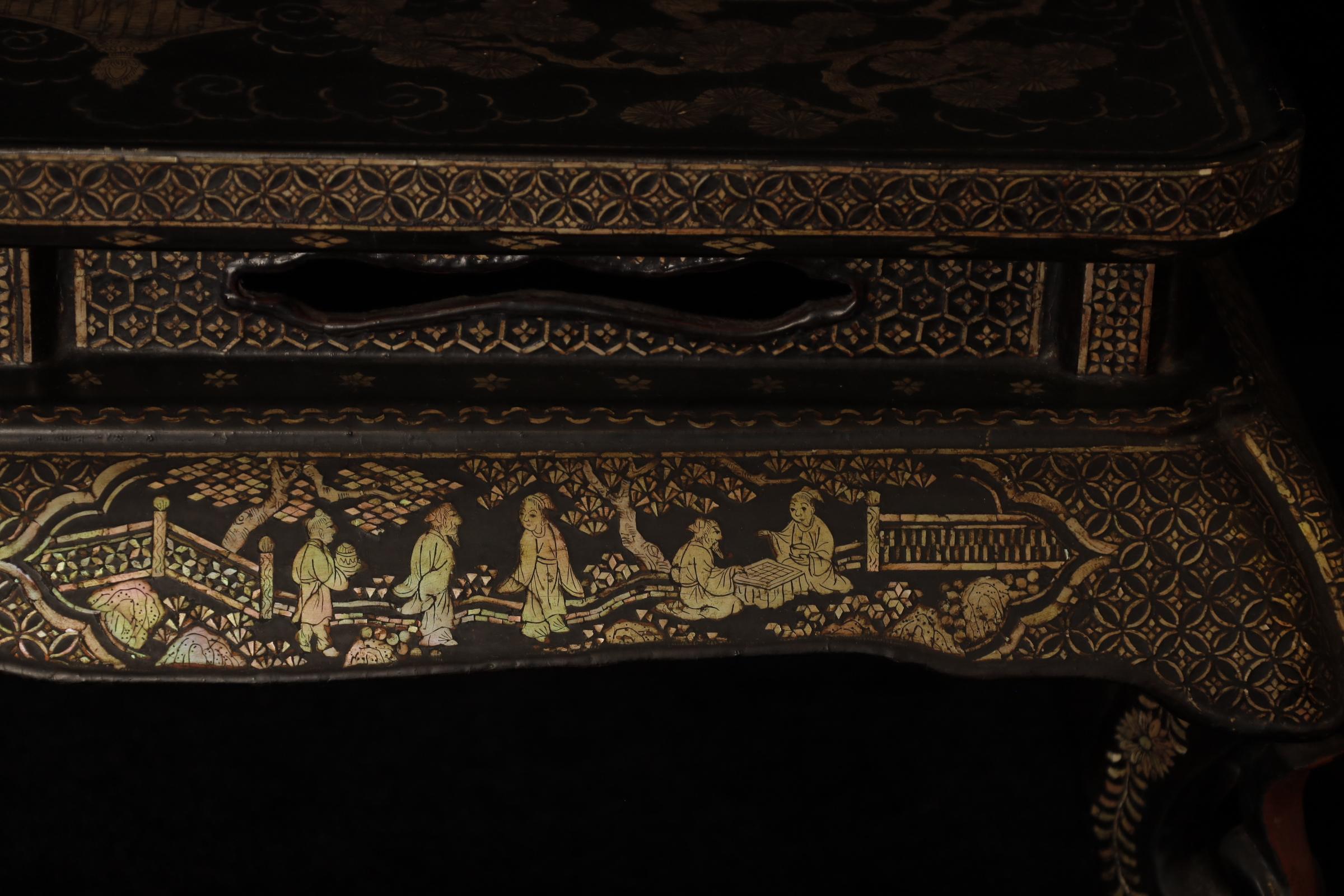 Ming Dynasty Period Scholar's Garden: Mother-of-Pearl Inlaid Lacquer Kang Table For Sale 9