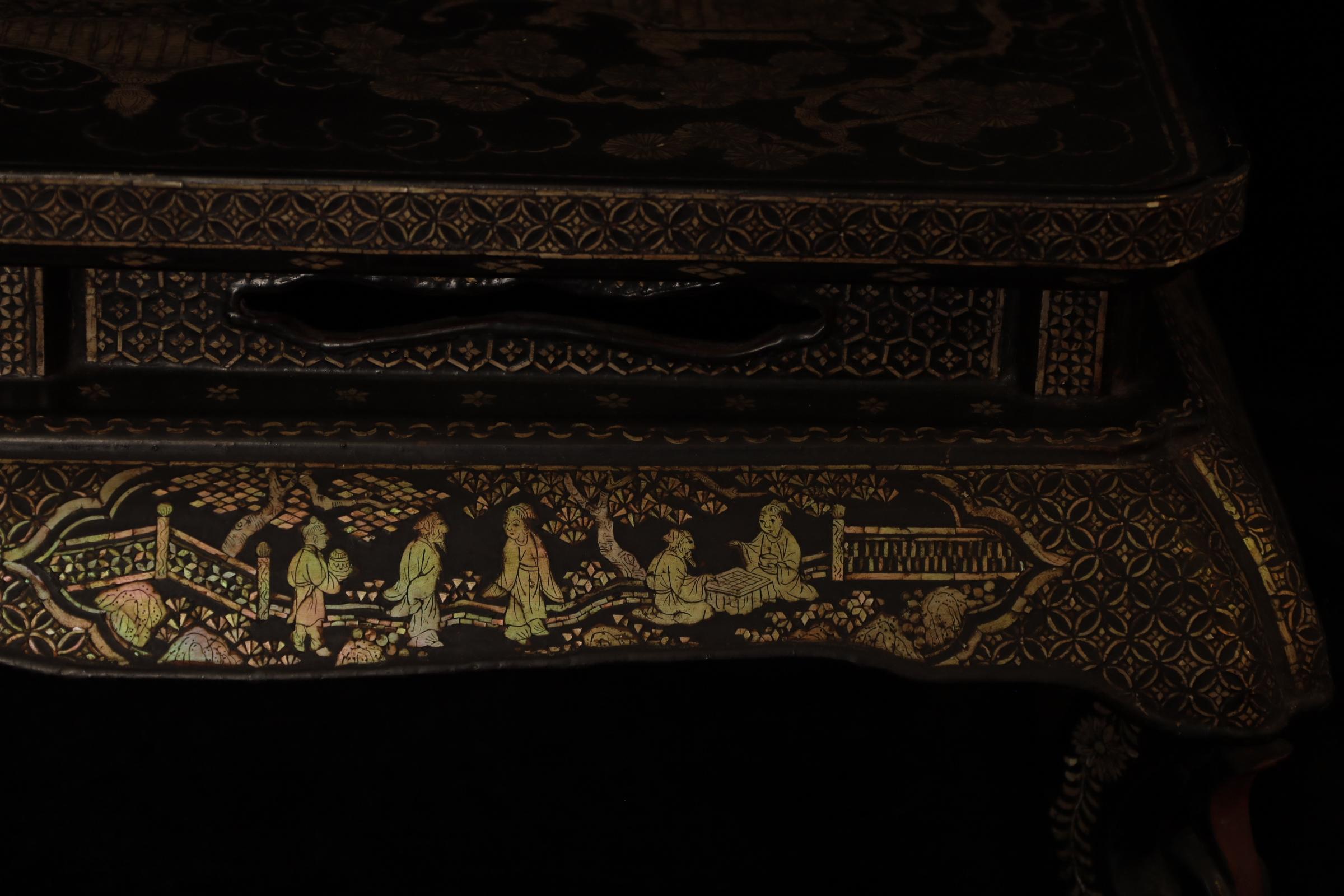 Ming Dynasty Period Scholar's Garden: Mother-of-Pearl Inlaid Lacquer Kang Table For Sale 11