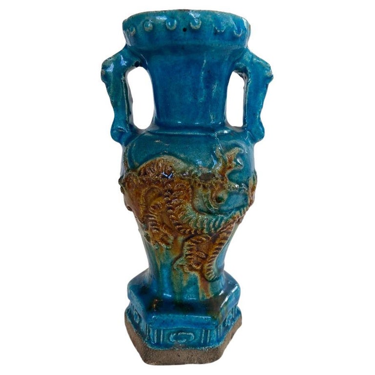 Ming Dynasty Vase with Vivid Turquoise Glaze For Sale at 1stDibs