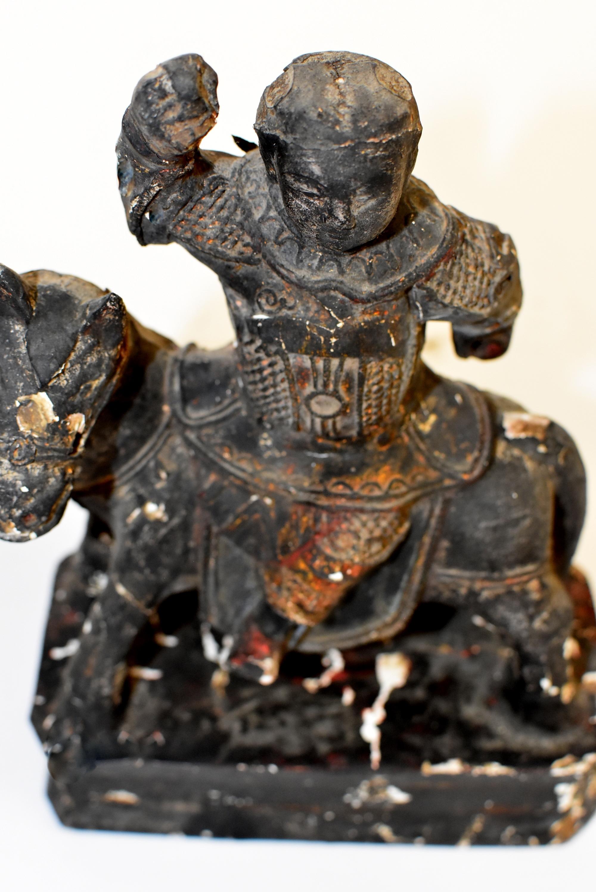 Statue d'un guerrier de Ming en vente 4