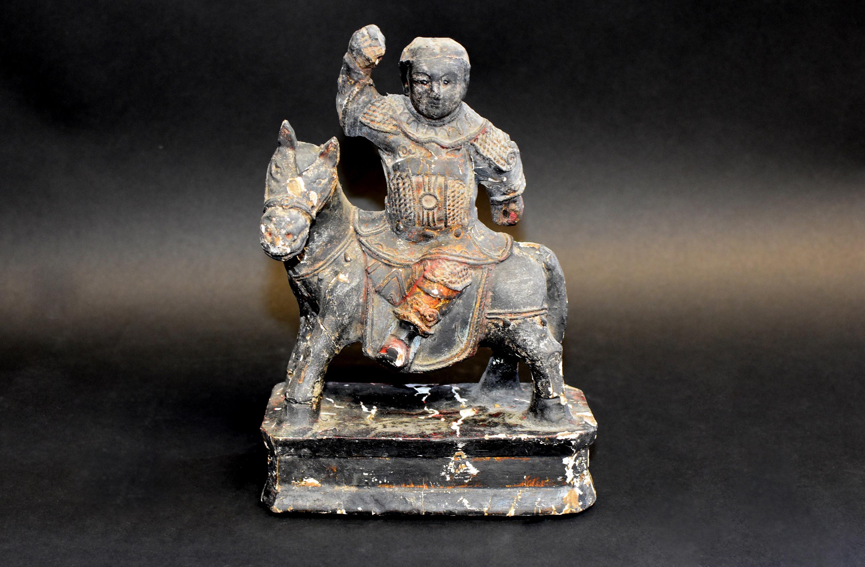 Statue d'un guerrier de Ming en vente 5