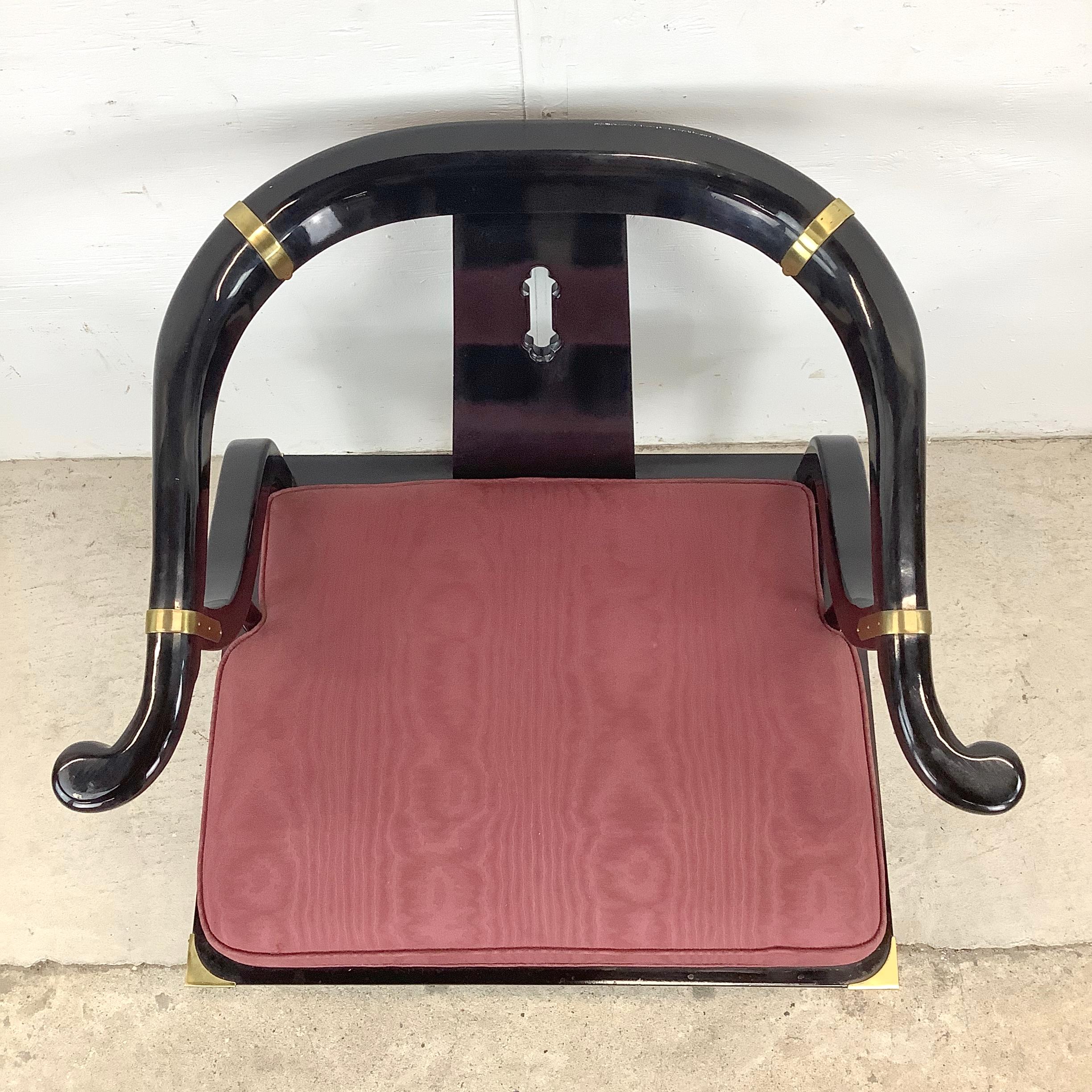 Fauteuil en laque noire inspiré de James Ming, dans le style de James Mont en vente 7