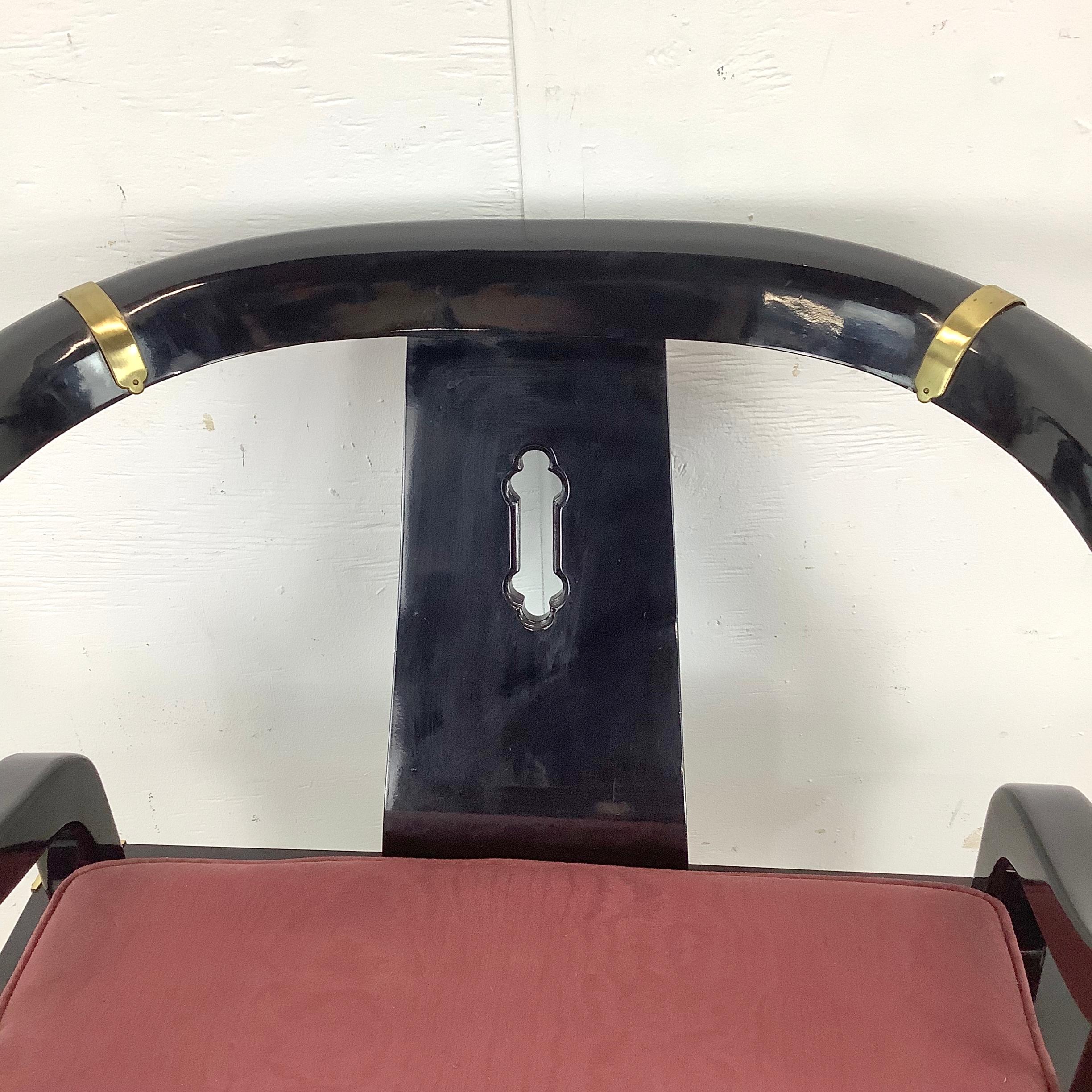 Fauteuil en laque noire inspiré de James Ming, dans le style de James Mont en vente 10