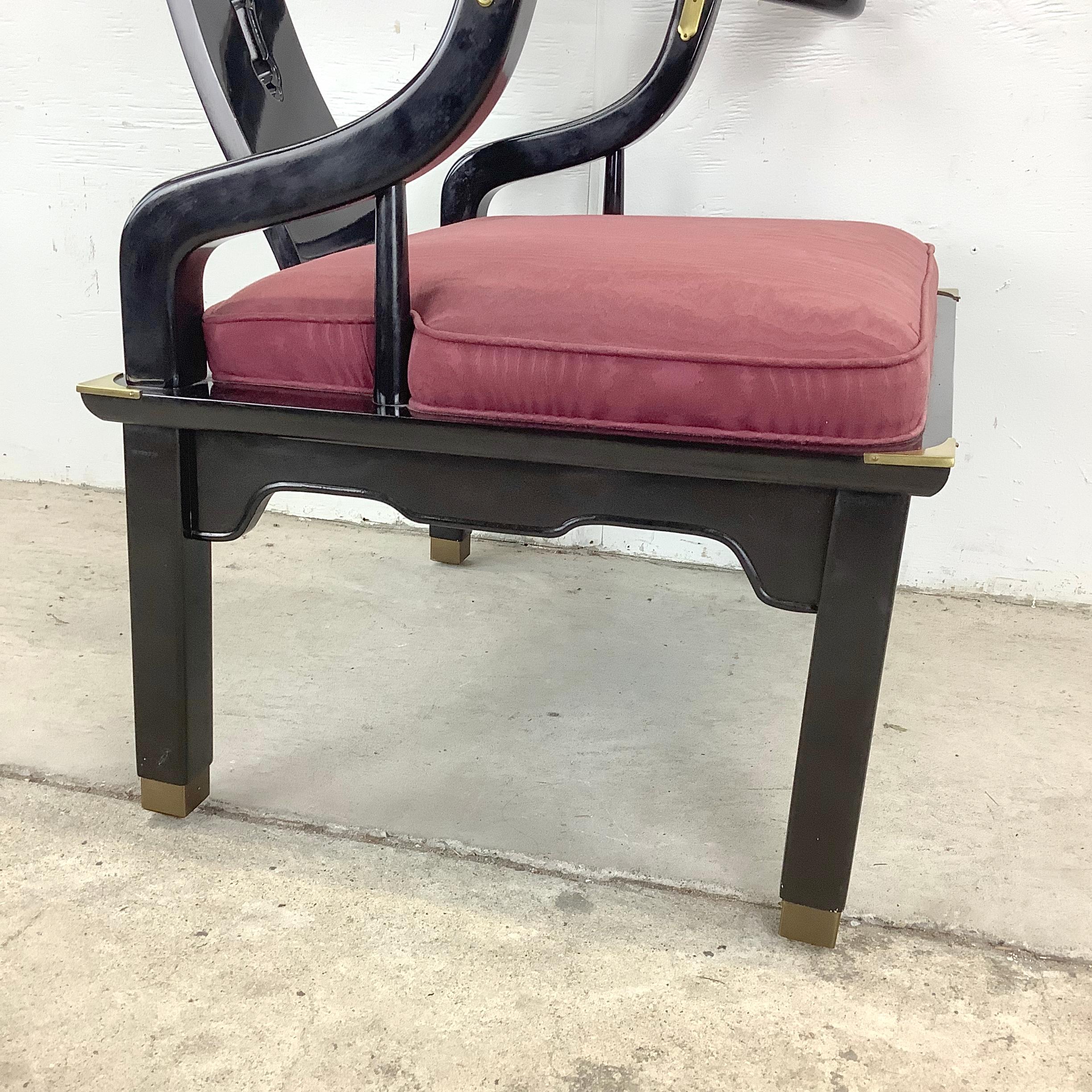 Fauteuil en laque noire inspiré de James Ming, dans le style de James Mont en vente 1