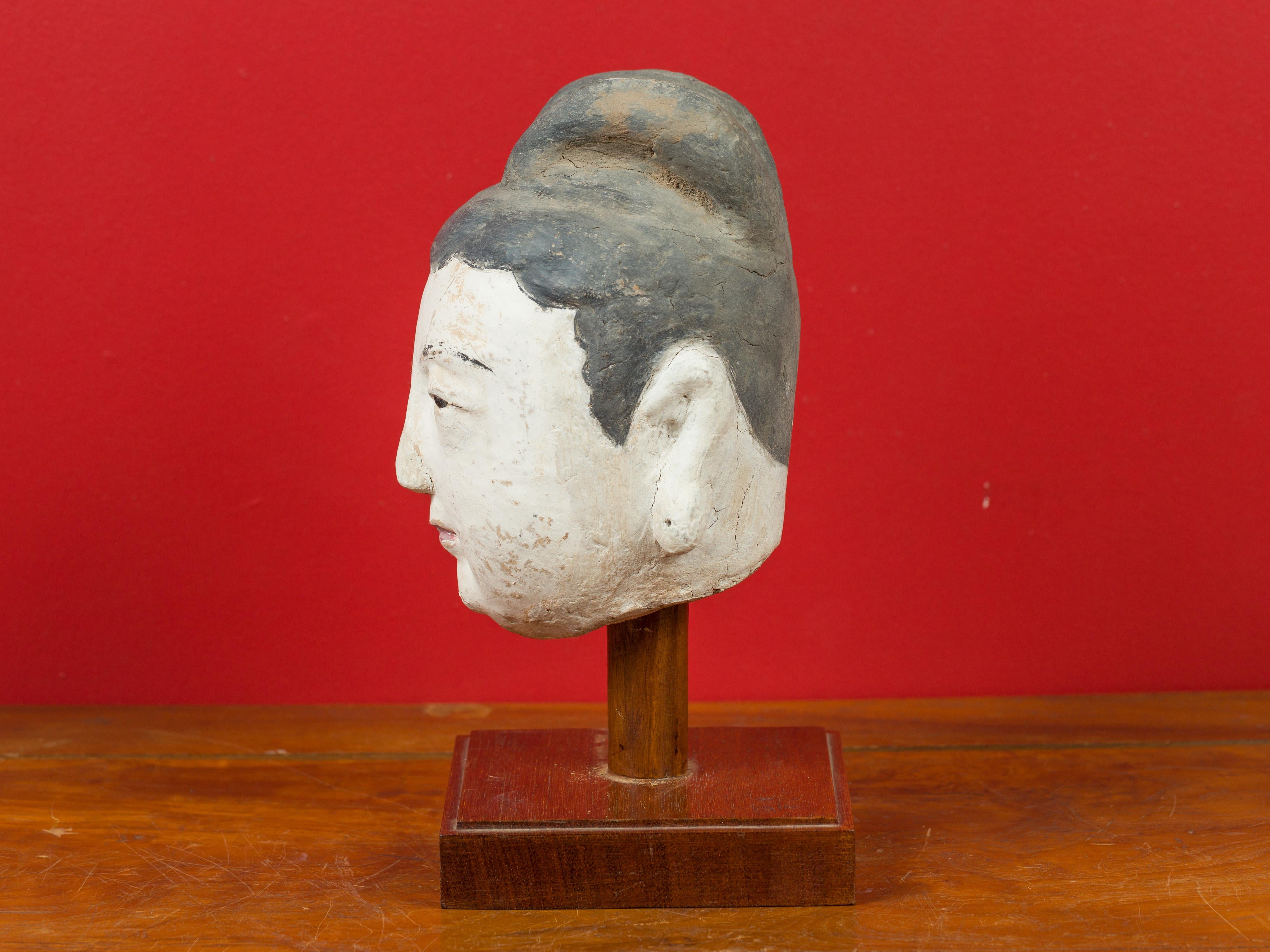 Ming Period Stucco Head of a Court Lady with Original Paint Mounted on Stand For Sale 2