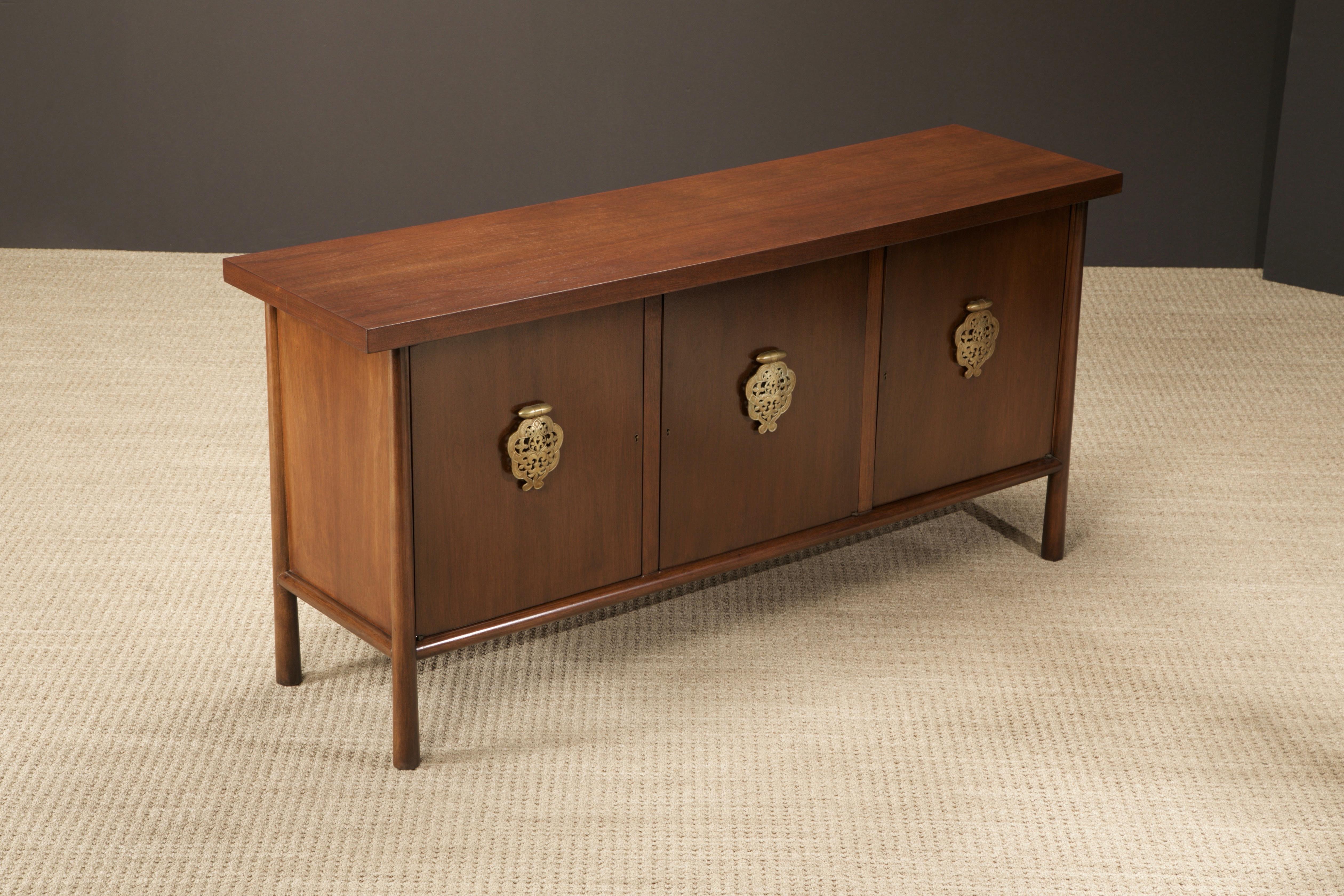 'Ming' Sideboard / Credenza by T.H. Robsjohn-Gibbings for Widdicomb, 1950s For Sale 1
