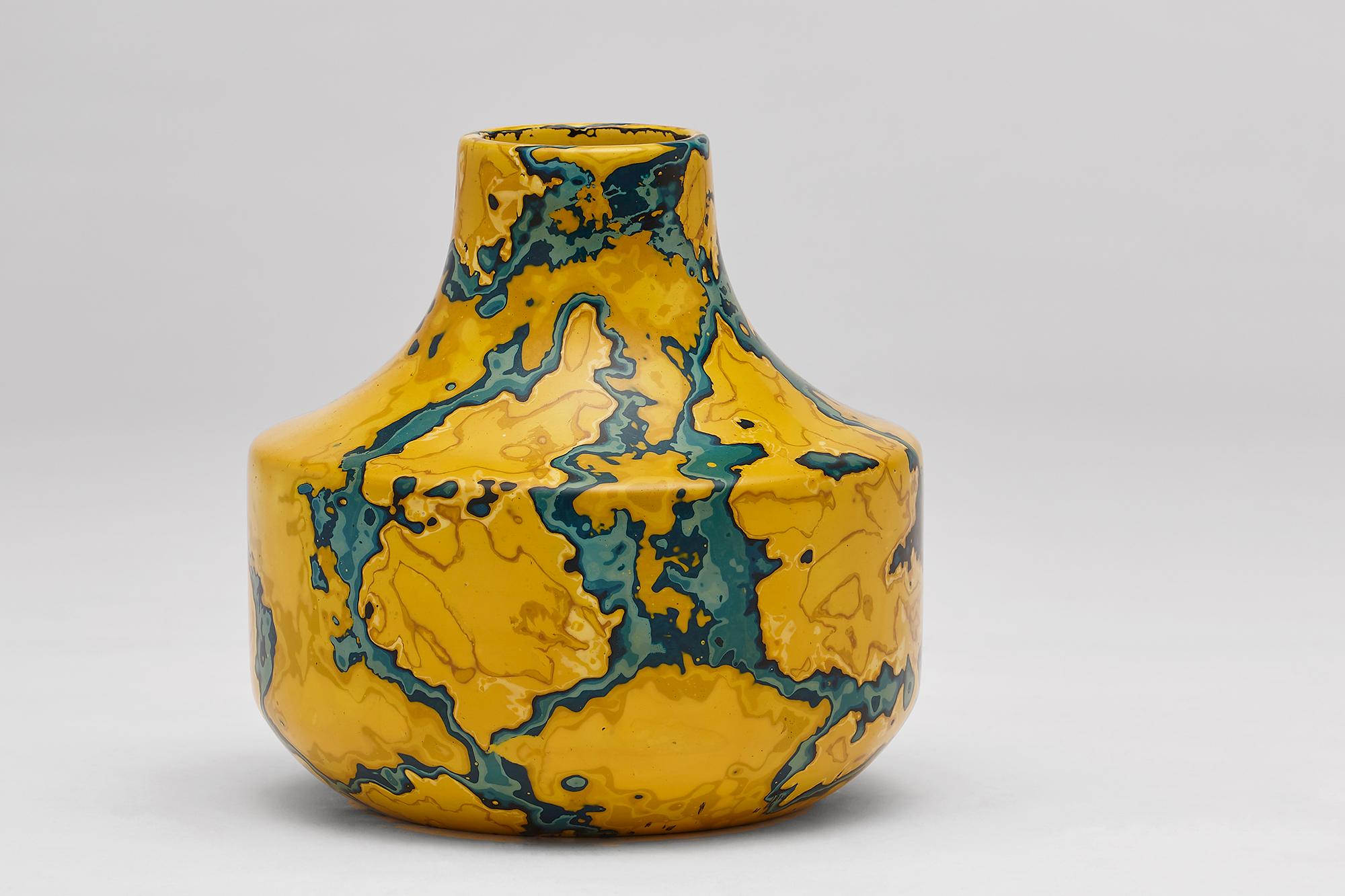 Ming Stone, set of four yellow & blue Jesmonite vessels /vases by Nic Parnell For Sale 1