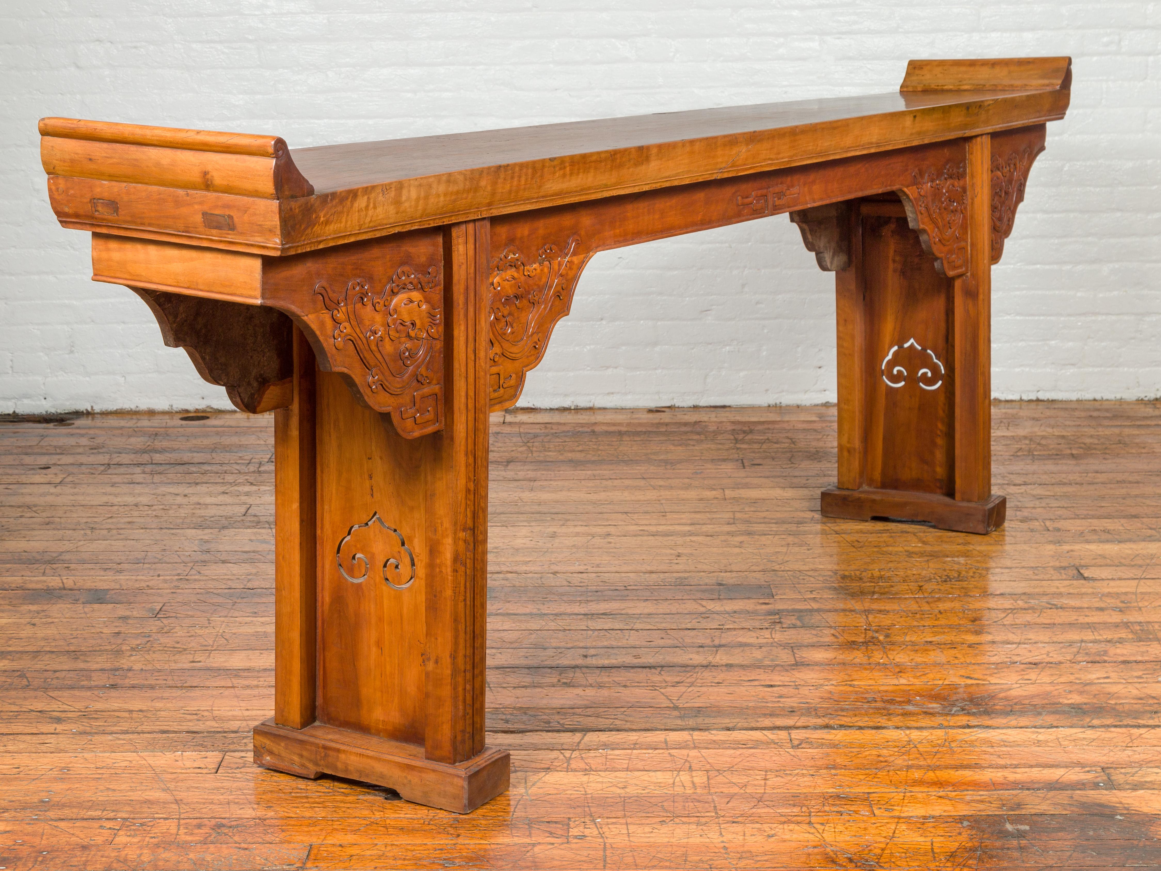 Ming Style Altar Table with Everted Flanges, Cloud Motifs and Mythical Creatures For Sale 5
