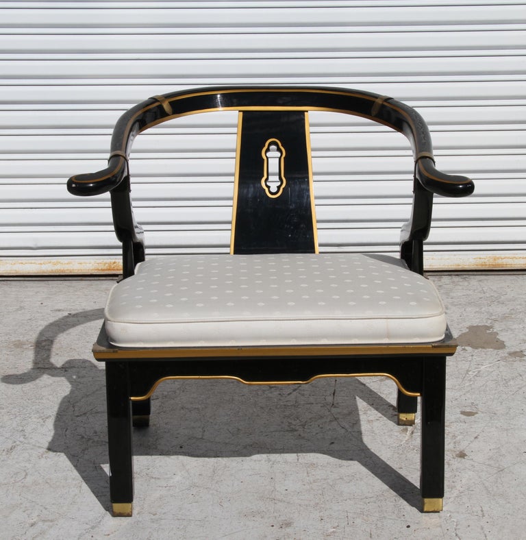 Ming Style Black Lacquer & Brass Low Chair After James Mont In Good Condition For Sale In Pasadena, TX