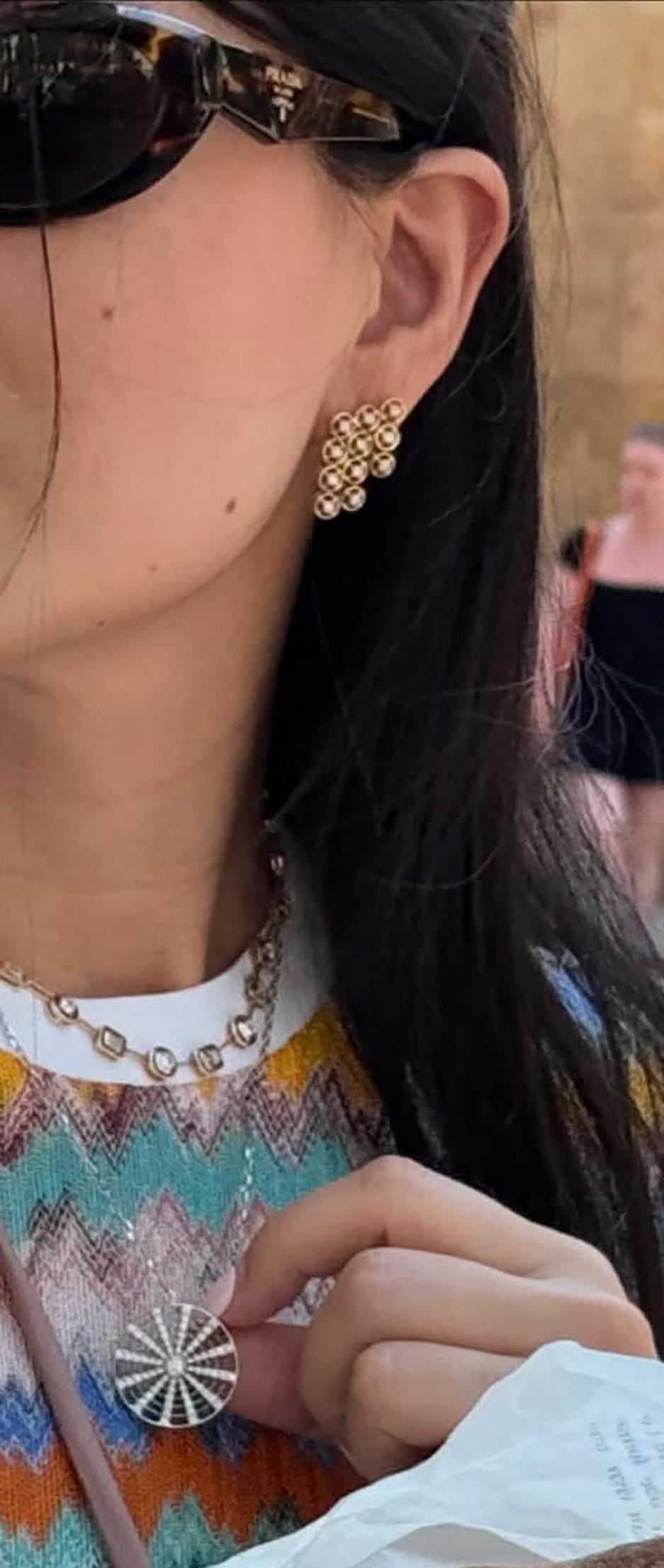 Donna Mingle Le Petite Cascading 11 Diamond Earrings 18K Gold in vendita