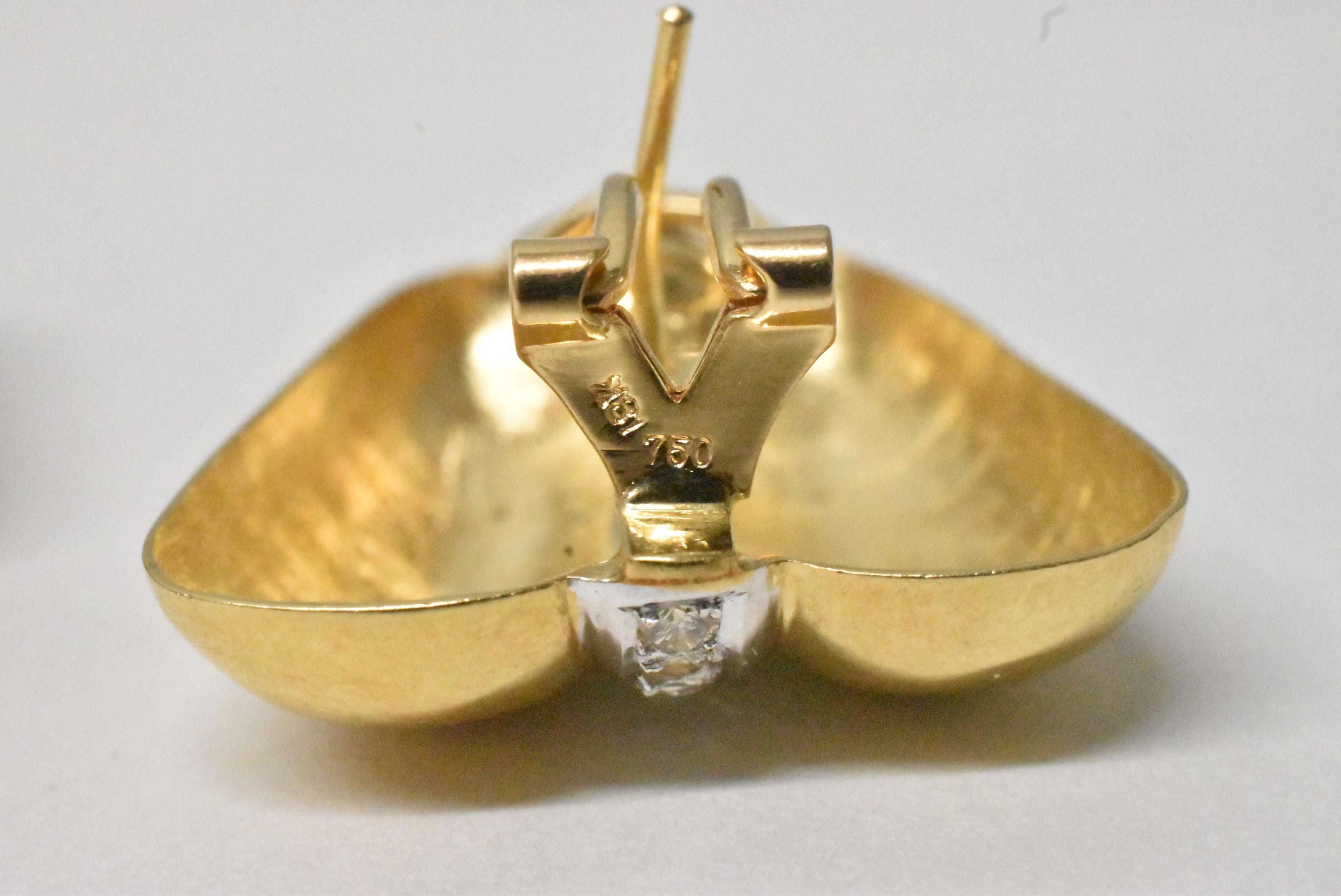 Or Boucles d'oreilles percées en 14k et diamants Ming Ming en vente