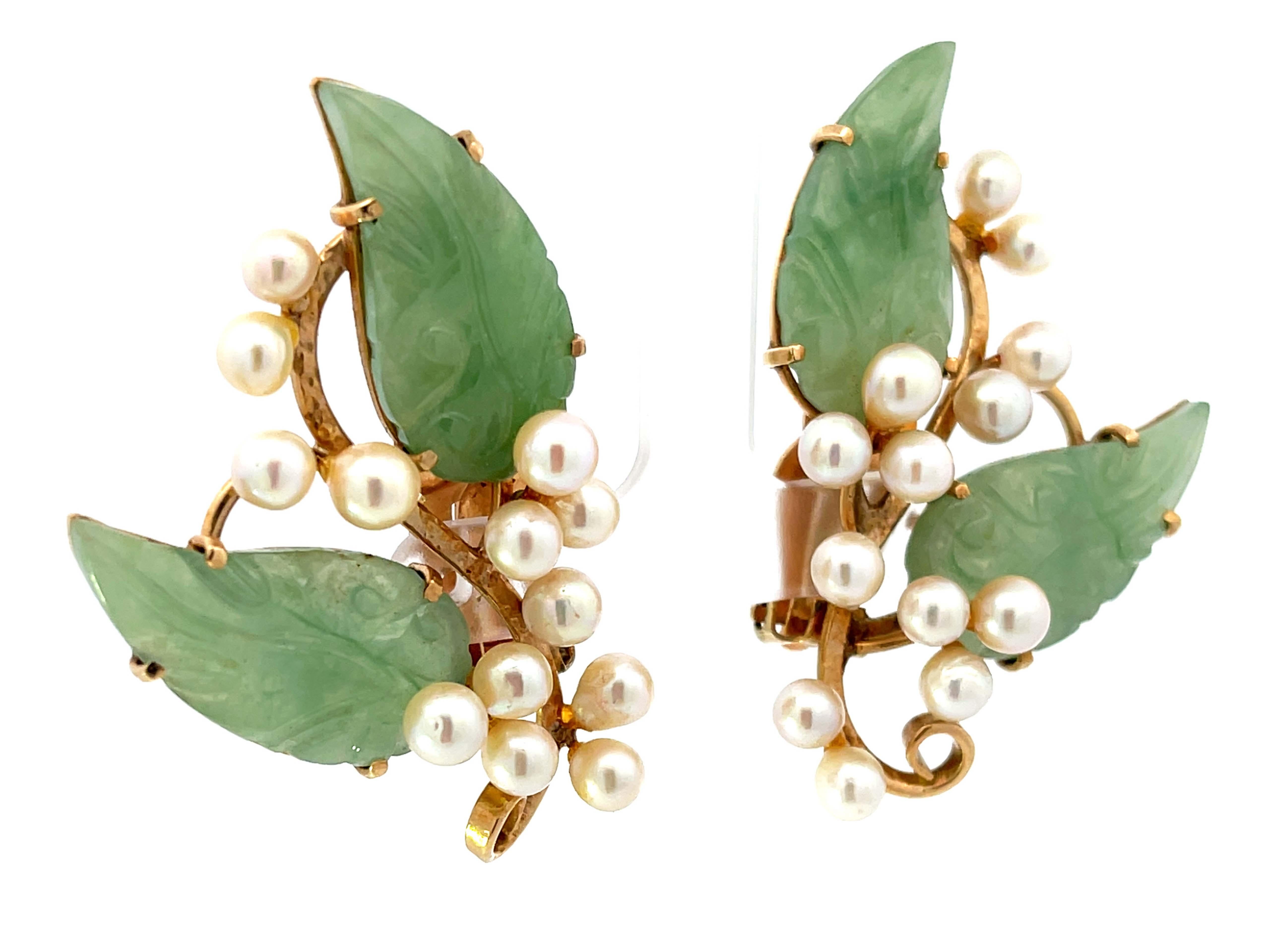 Modern Mings Akoya Pearl and Green Jade Leaf Clip on Earrings 14K Yellow Gold For Sale