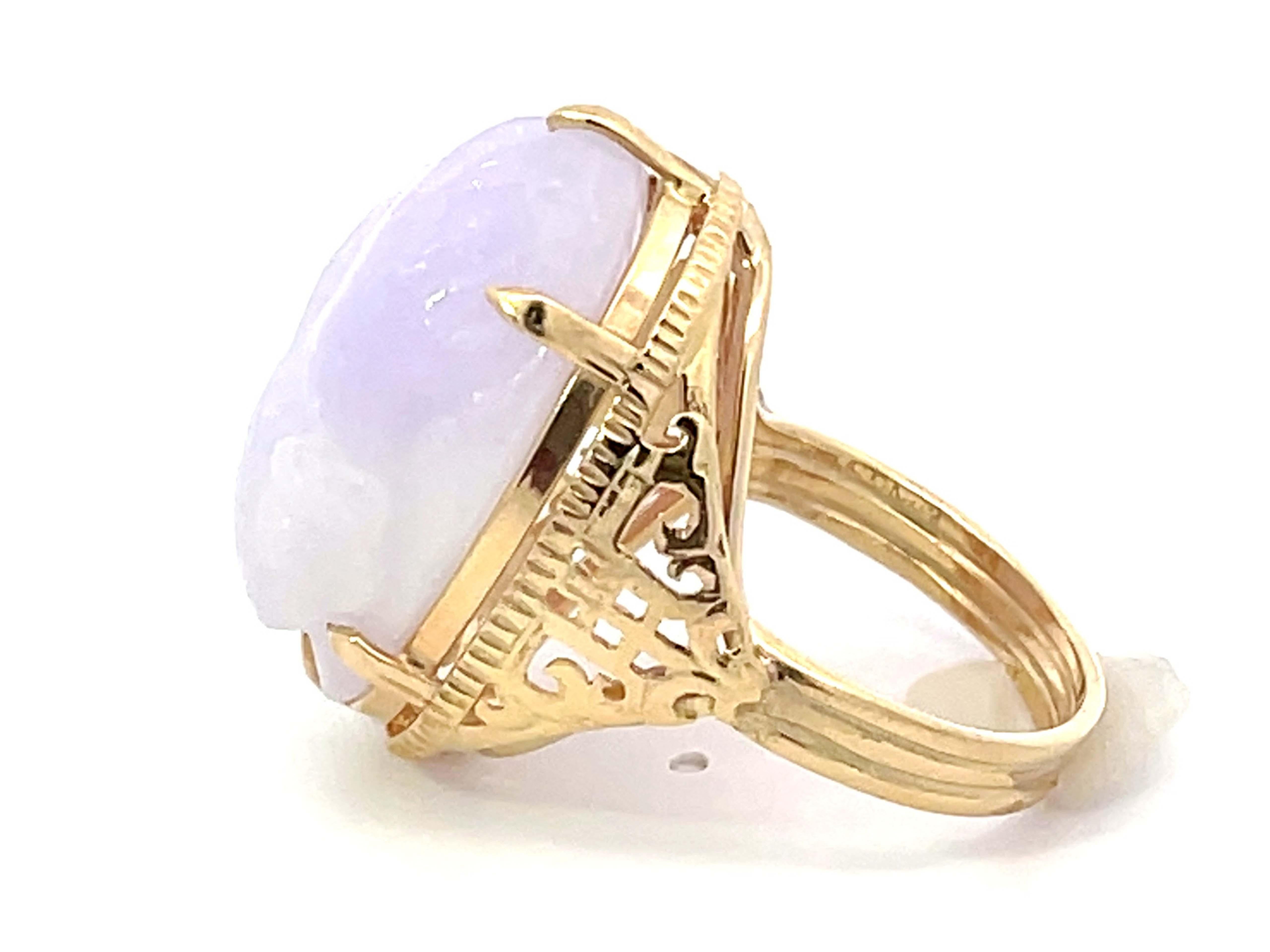 Women's or Men's Mings Bird and Flower Carved Lavender Jade Ring in 14k Yellow Gold For Sale