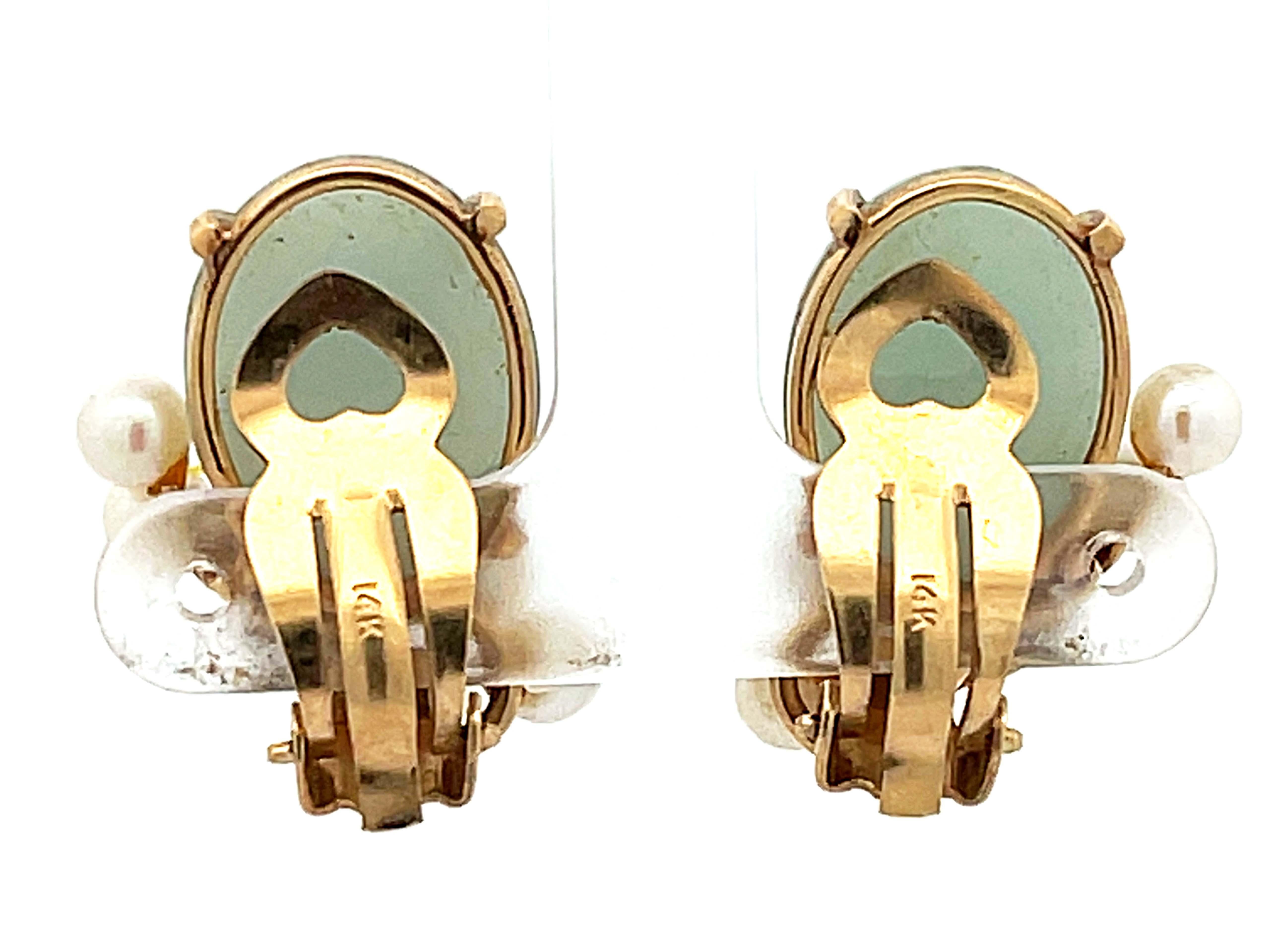 Orecchini a clip di perle e giada cabochon Ming Ming in oro giallo 14k in vendita 1