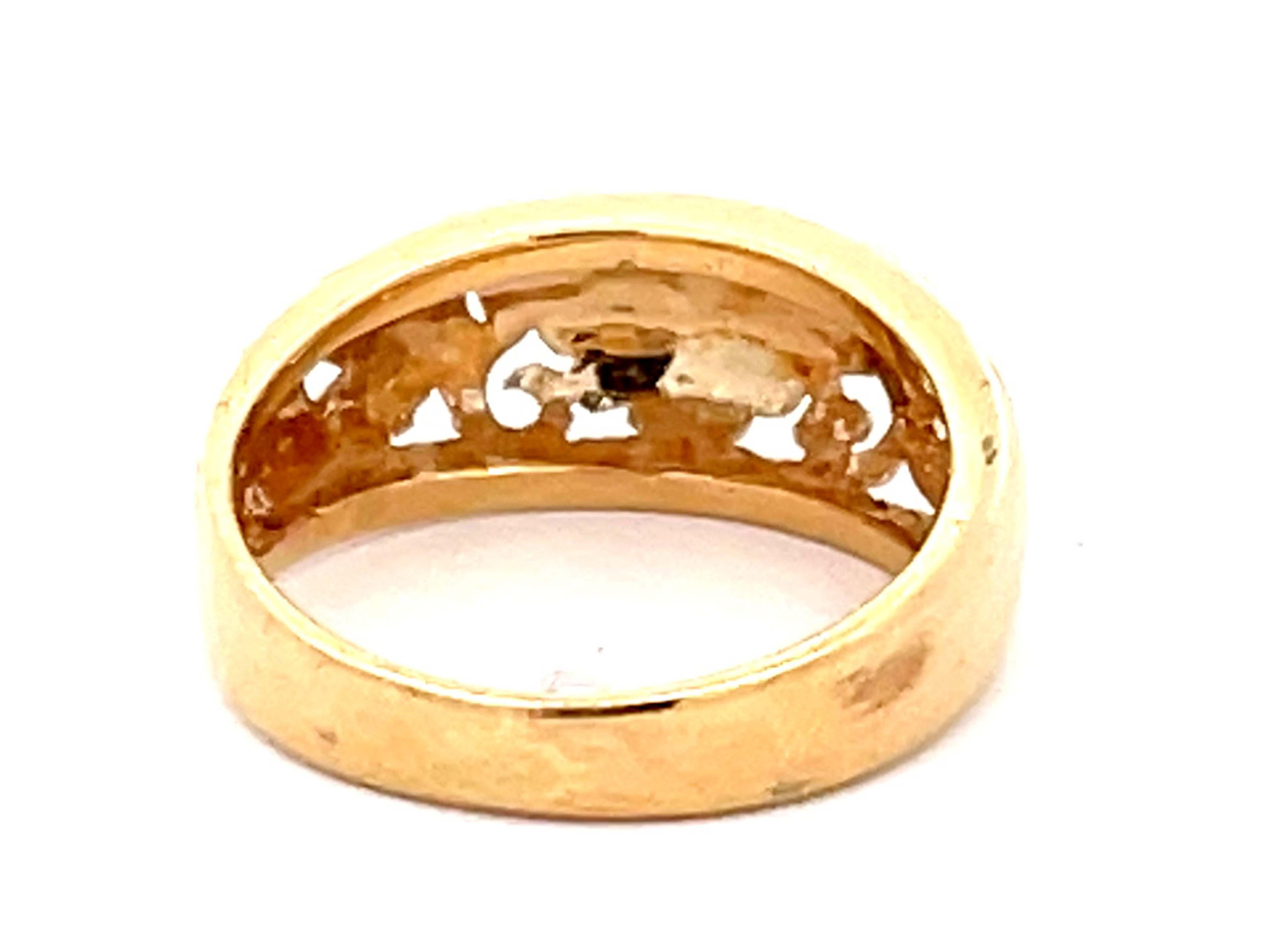 Women's Mings Chrysanthemum Cutout Band Ring in 14k Yellow Gold For Sale
