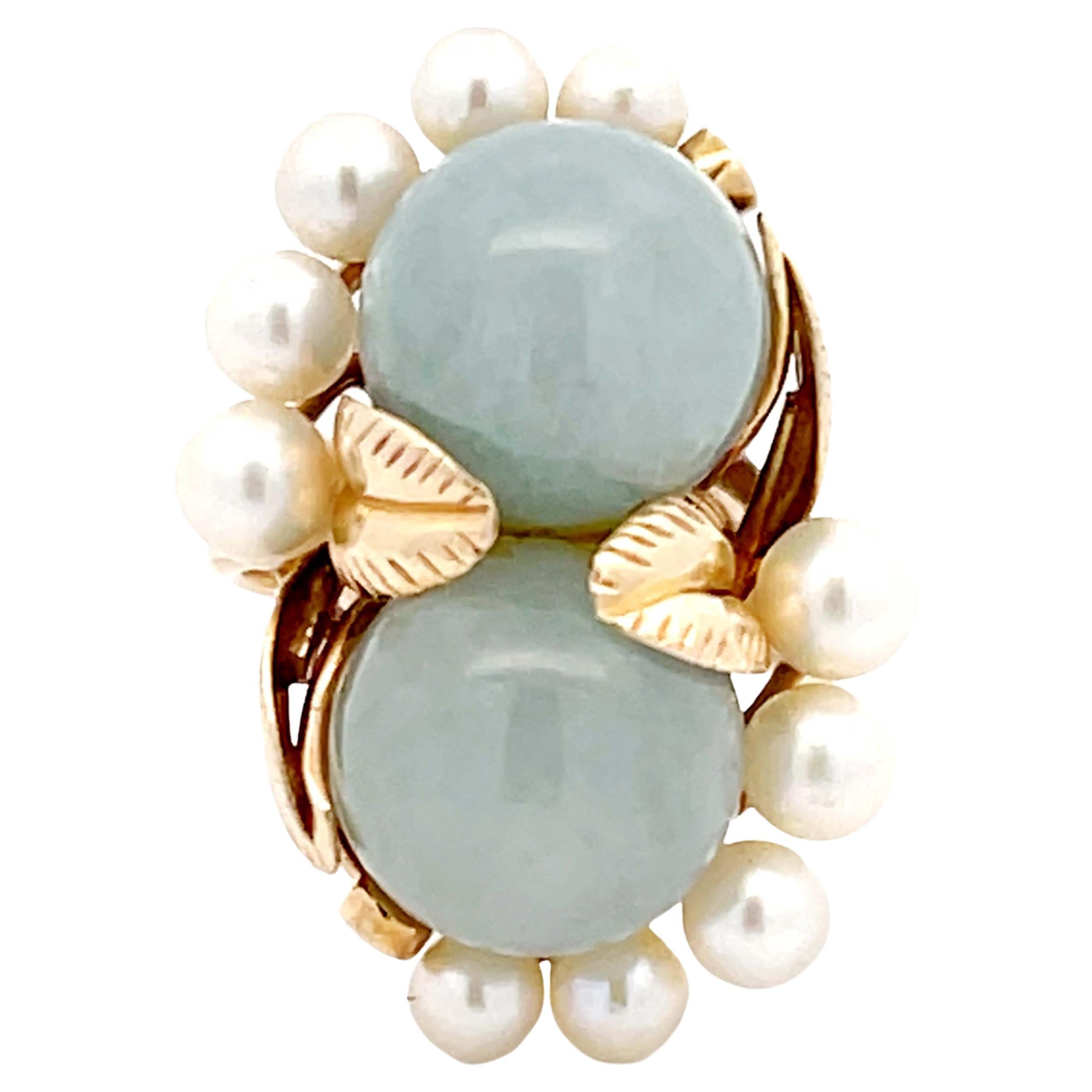 Anillo de oro amarillo de 14k con doble bola de jade y diseño de hoja de perla