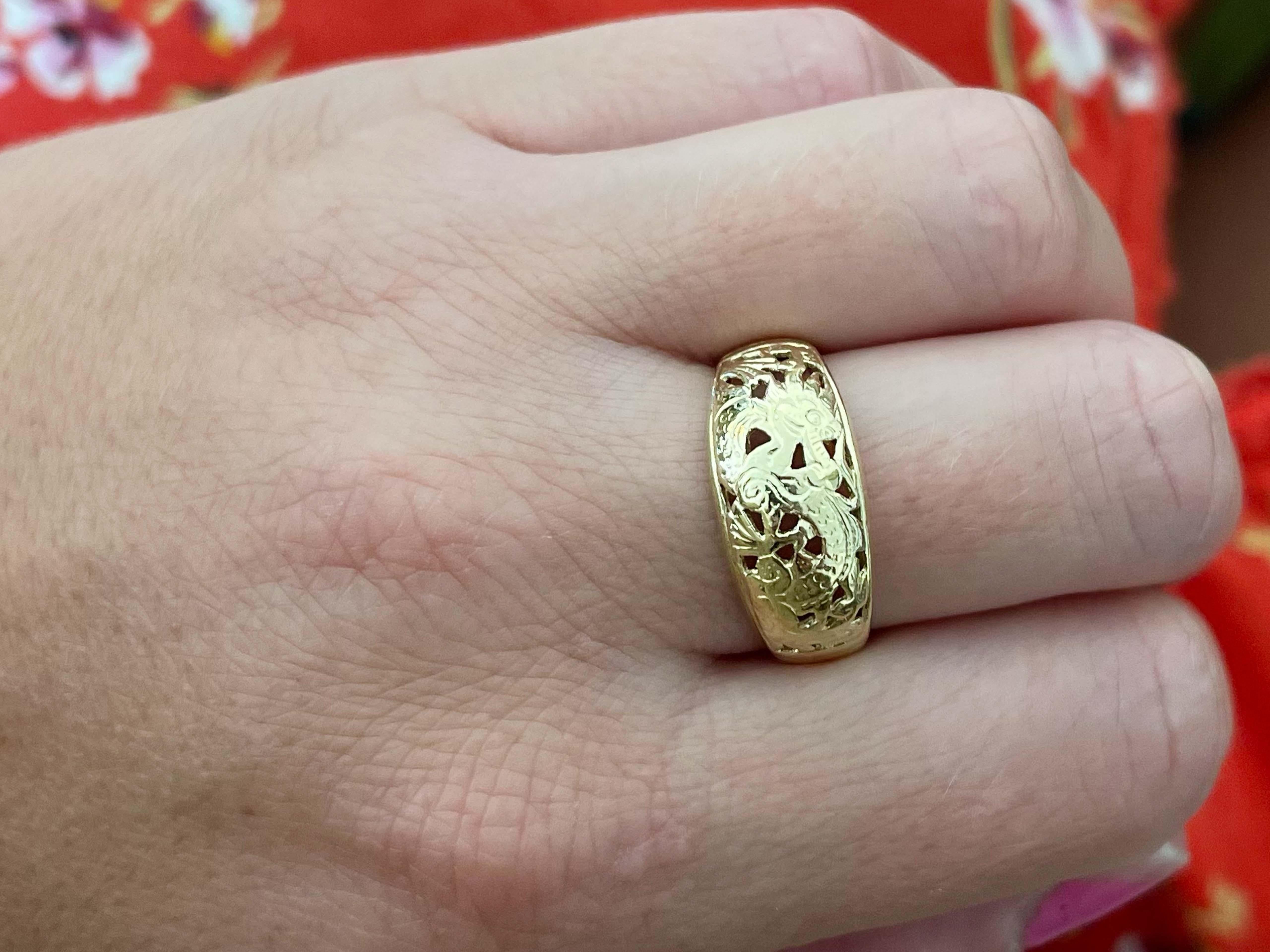 Ring Specifications:

Designer: Ming's

Metal: 14k Yellow Gold

Total Weight: 5.7 Grams

Ring Size: 9 (resizable)

Stamped: 