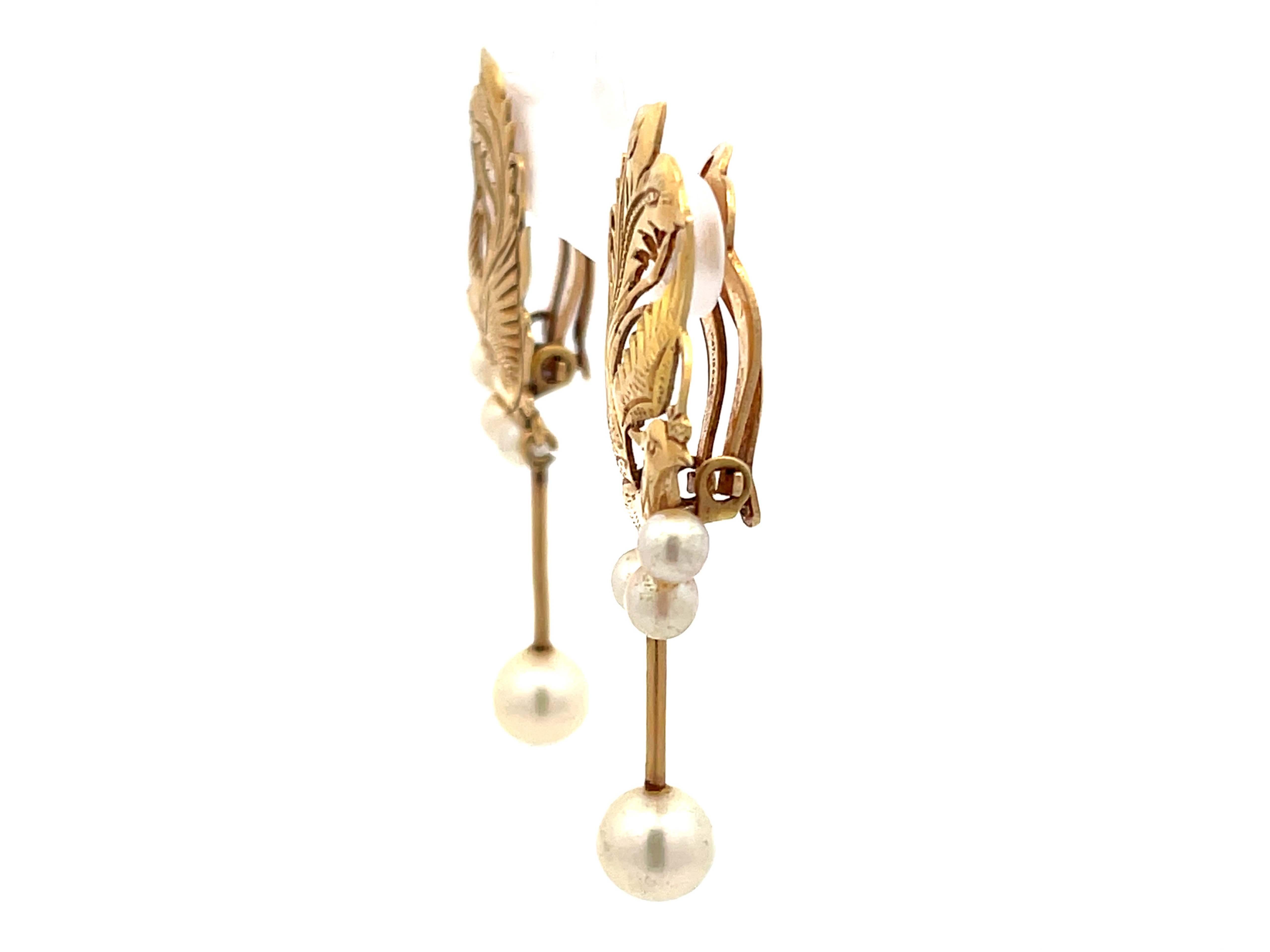 Mings Gold Carved Phoenix Clip on Earrings with Dangly Pearl in 14k In Excellent Condition For Sale In Honolulu, HI