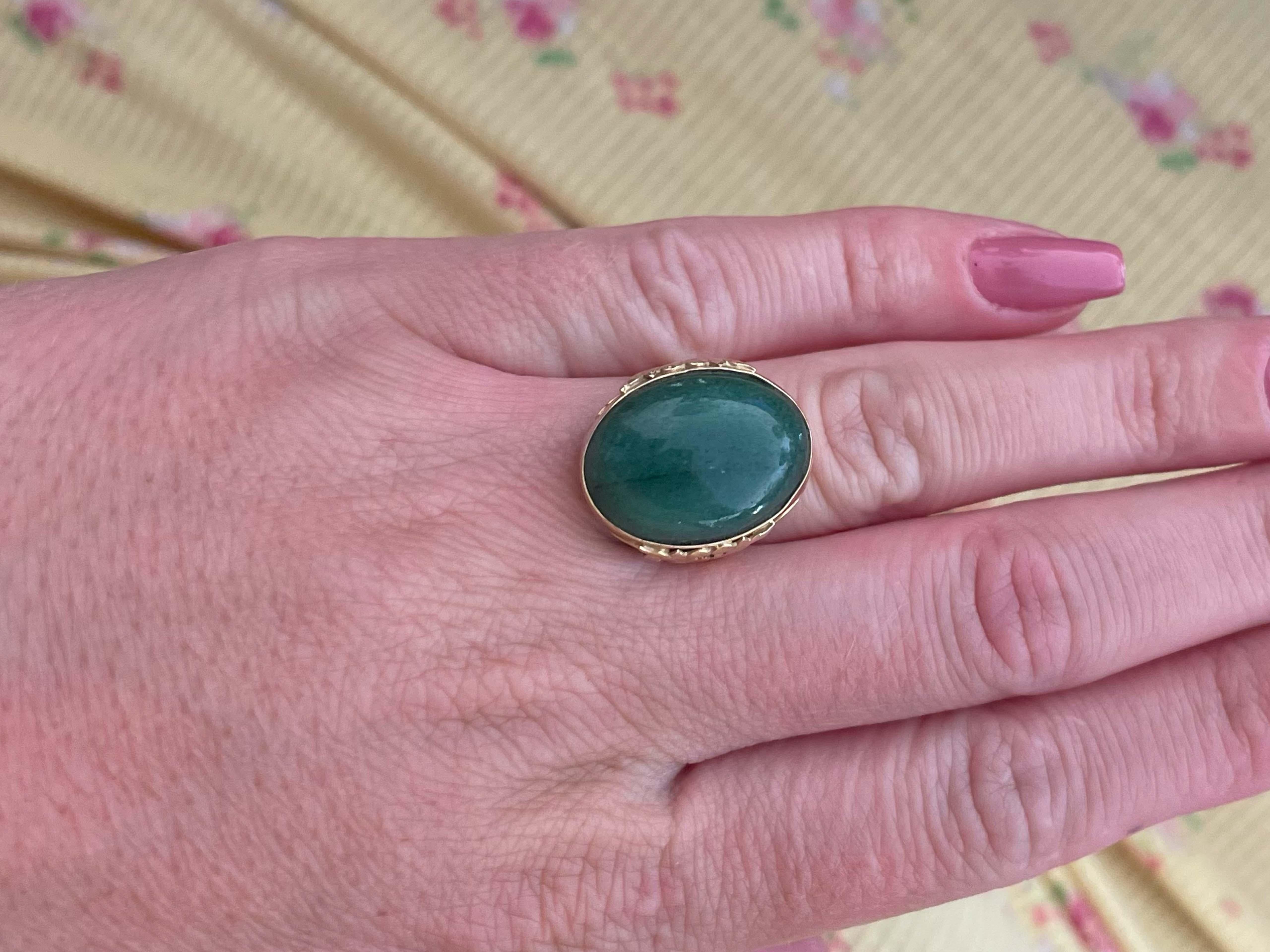 Spécifications de l'anneau :

Designer : Ming's

Métal : Or jaune 14k

Jade : Jade vert

Dimensions du jade : 19,9 mm x 15,2 mm x 5,3 mm

Poids total : 6.0 grammes

Taille de l'anneau : 6 (redimensionnable)

Estampillé : 